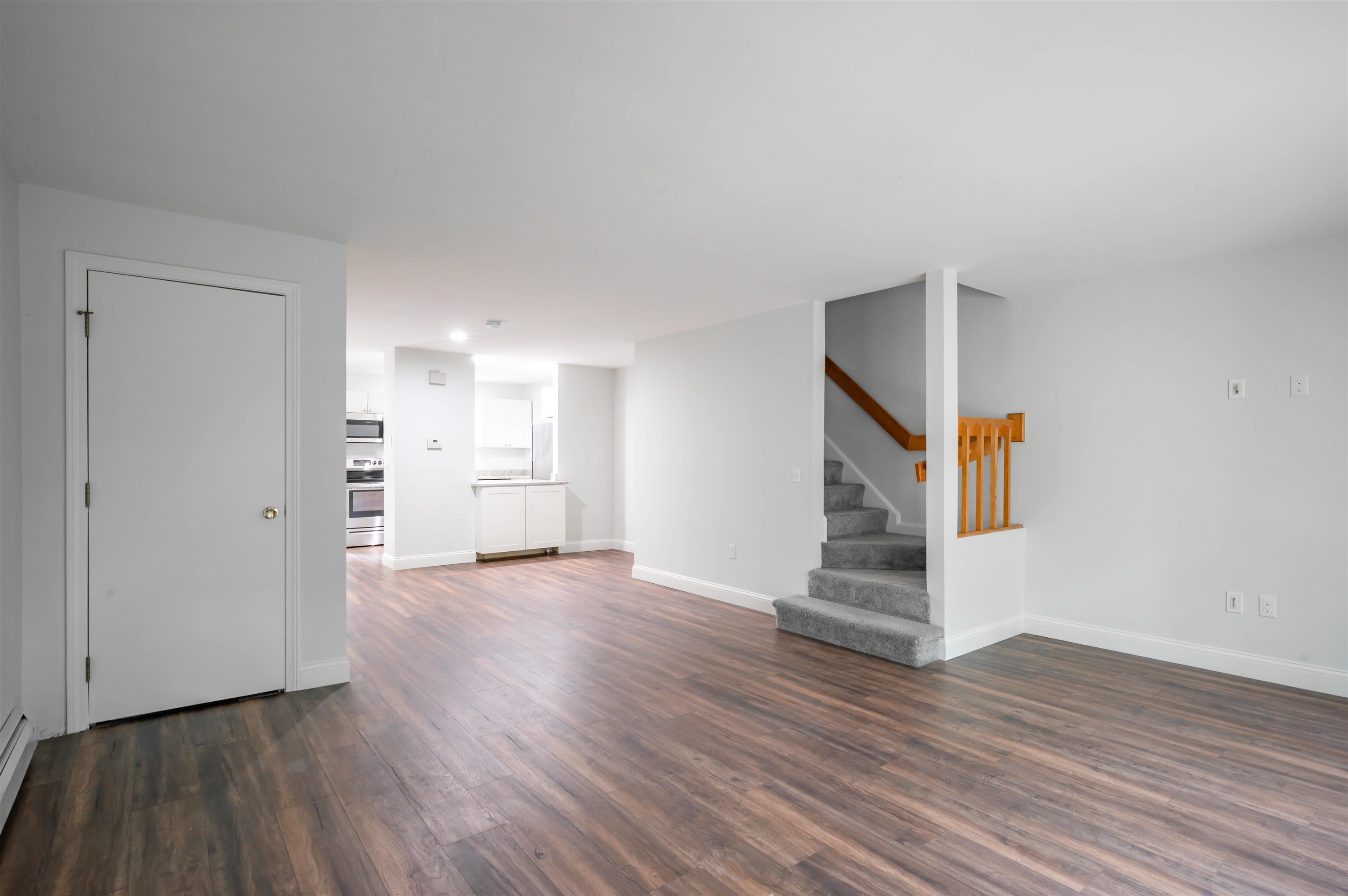 1465 Hooksett Road Property Photo 30