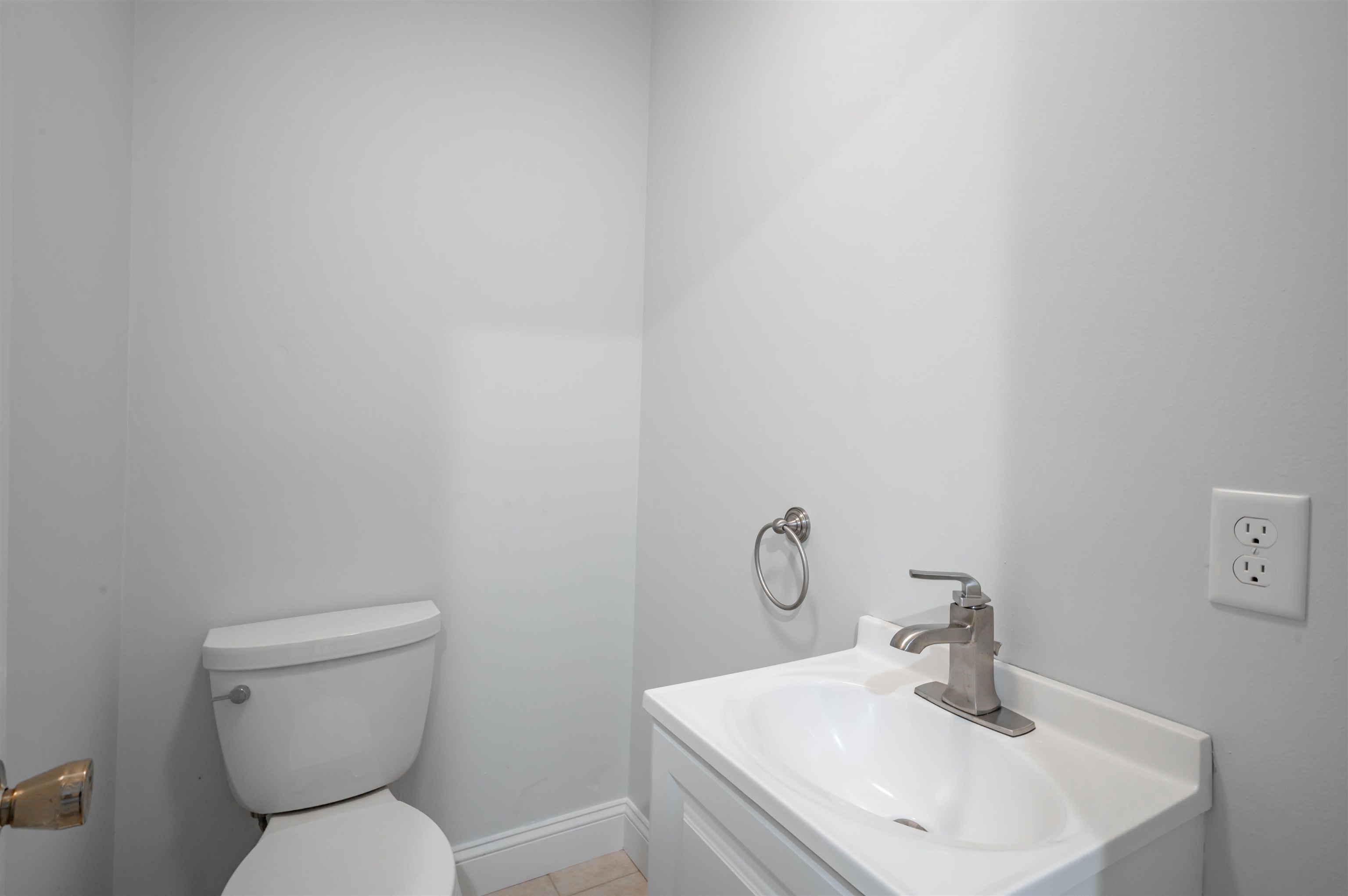 1465 Hooksett Road Property Photo 34