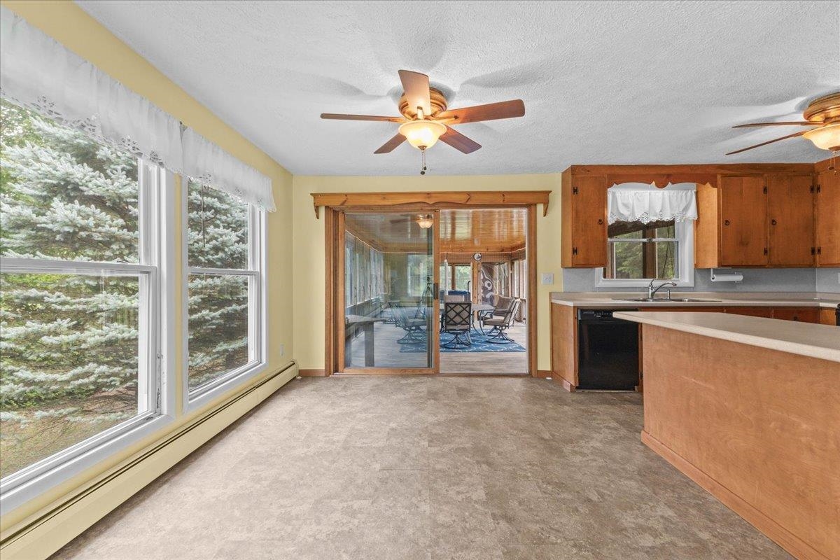 1085 Lamkin Street Property Photo 9