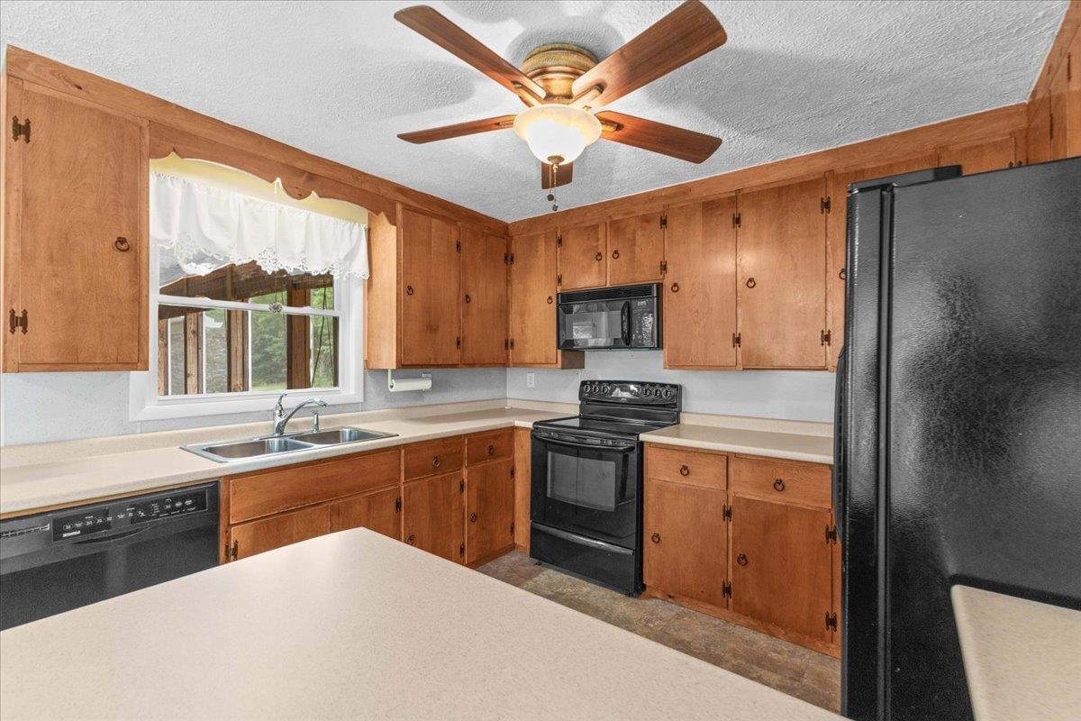 1085 Lamkin Street Property Photo 11
