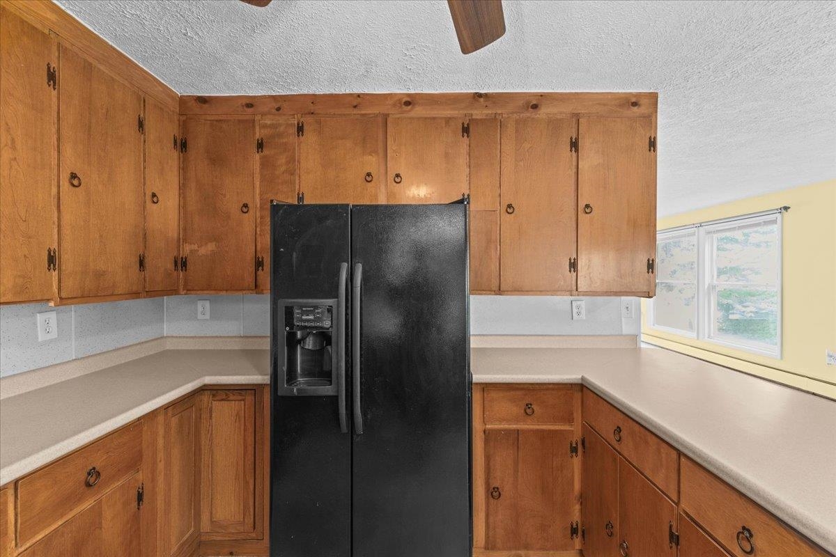 1085 Lamkin Street Property Photo 14
