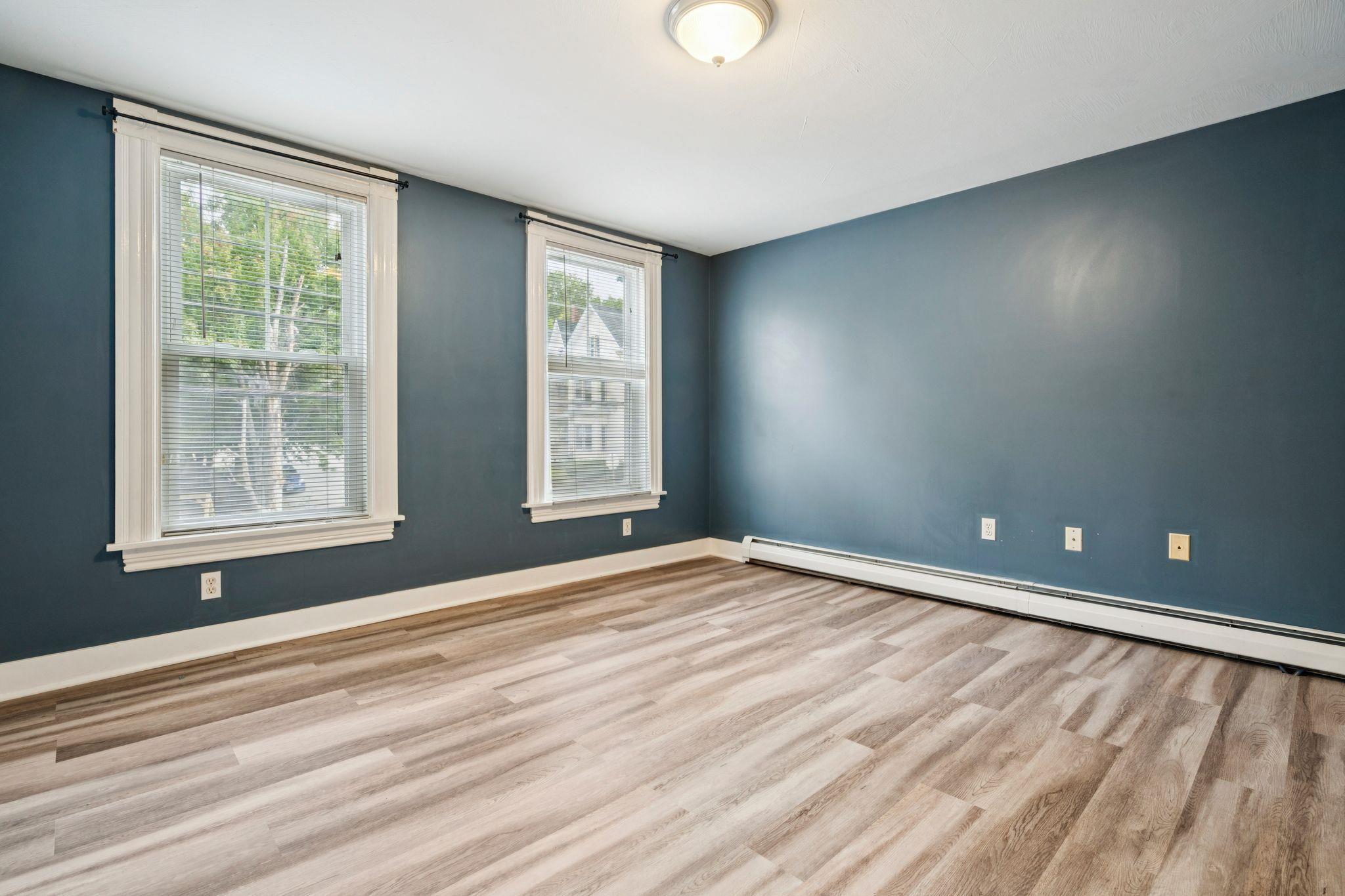 463 Lake Avenue Property Photo 8