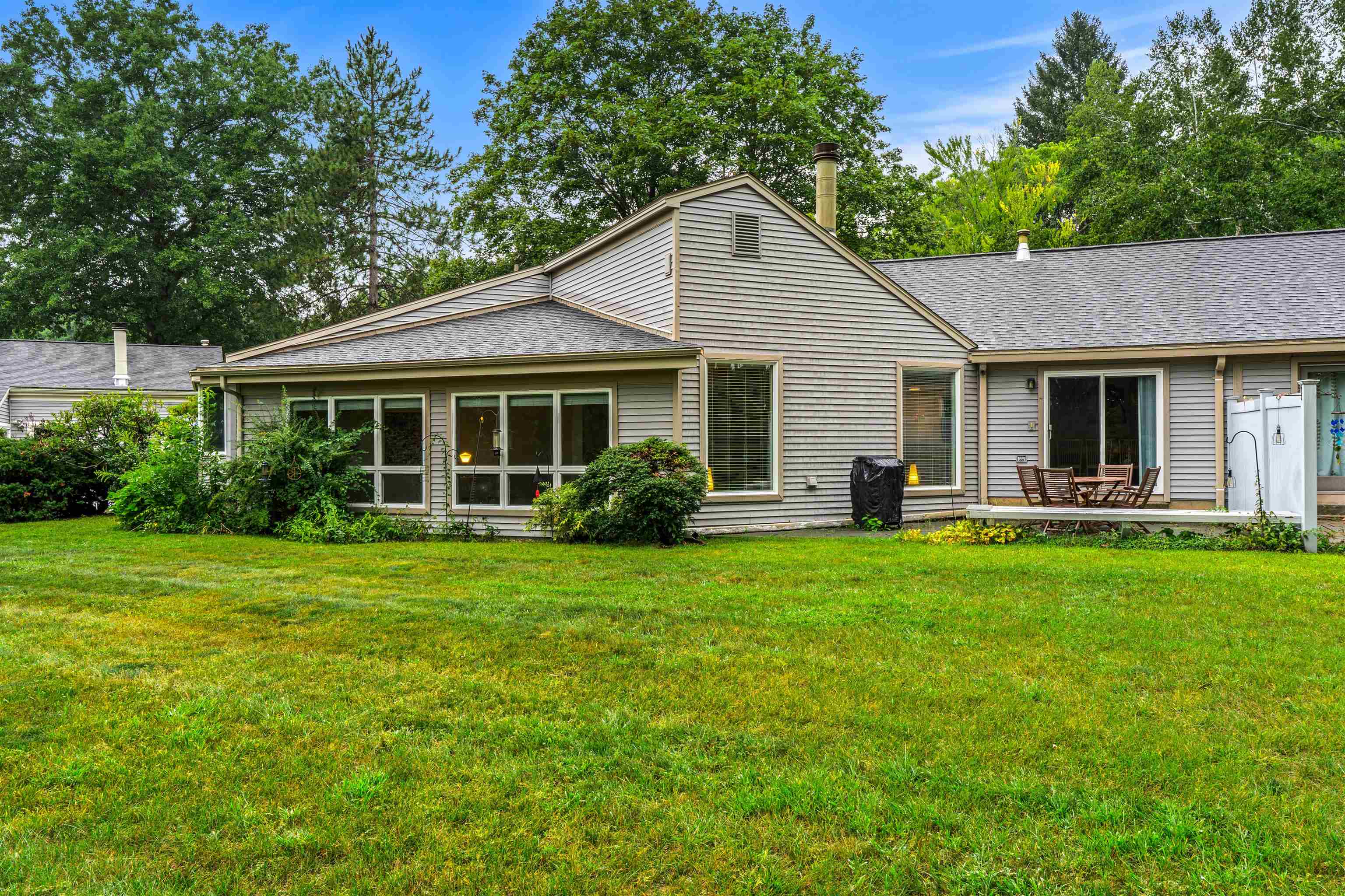 33 Walden Pond Drive Property Photo 8