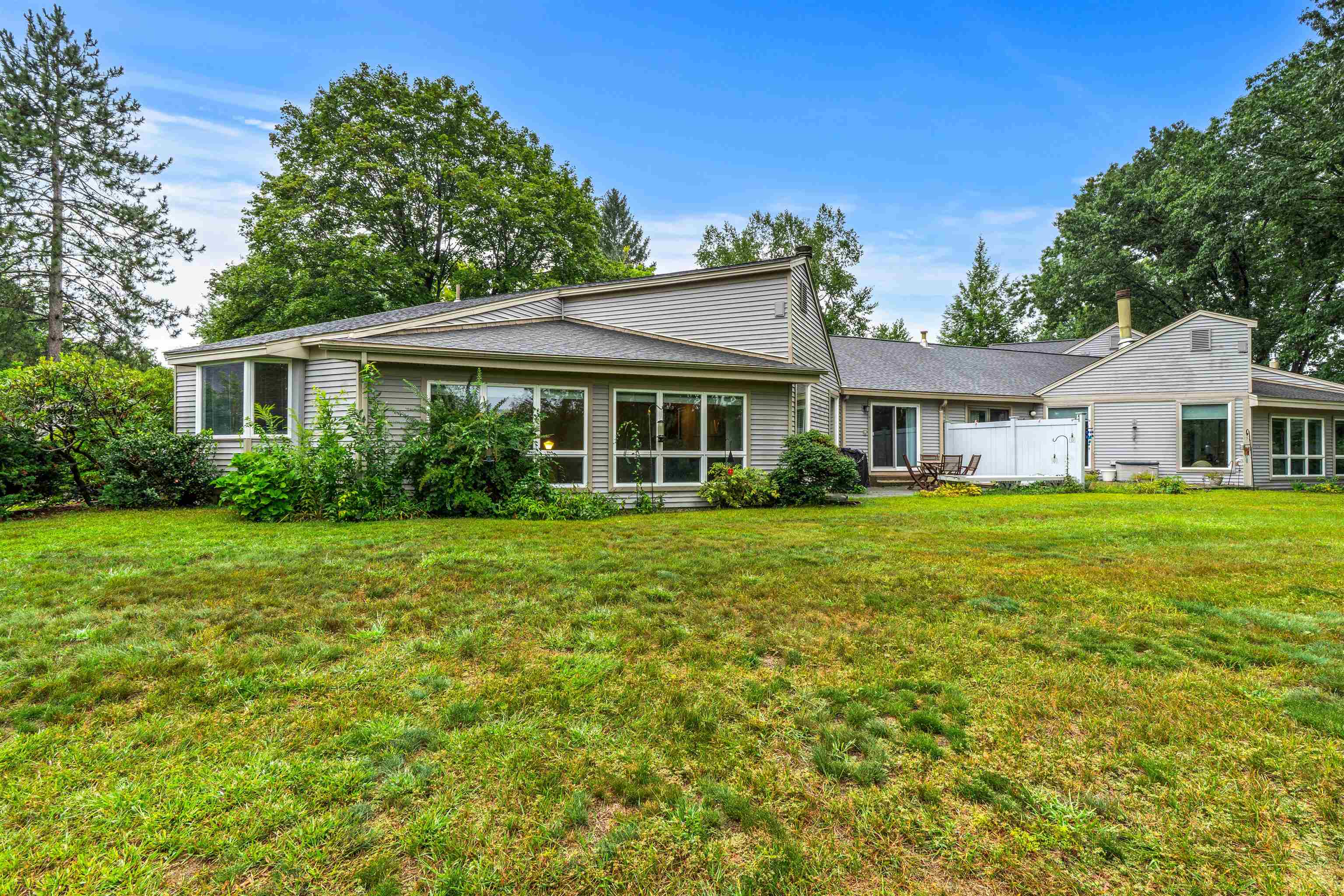 33 Walden Pond Drive Property Photo 9