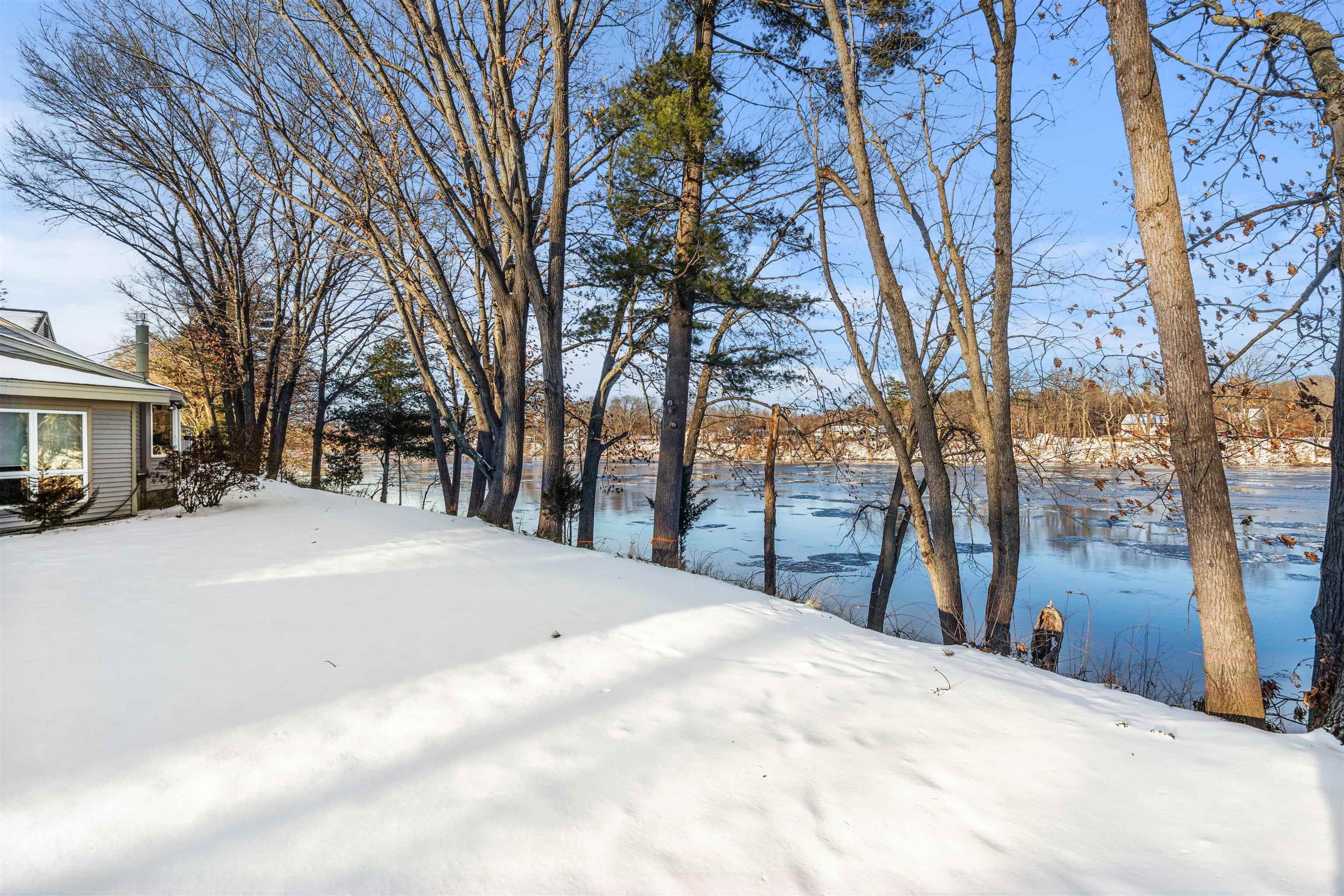 33 Walden Pond Drive Property Photo 47