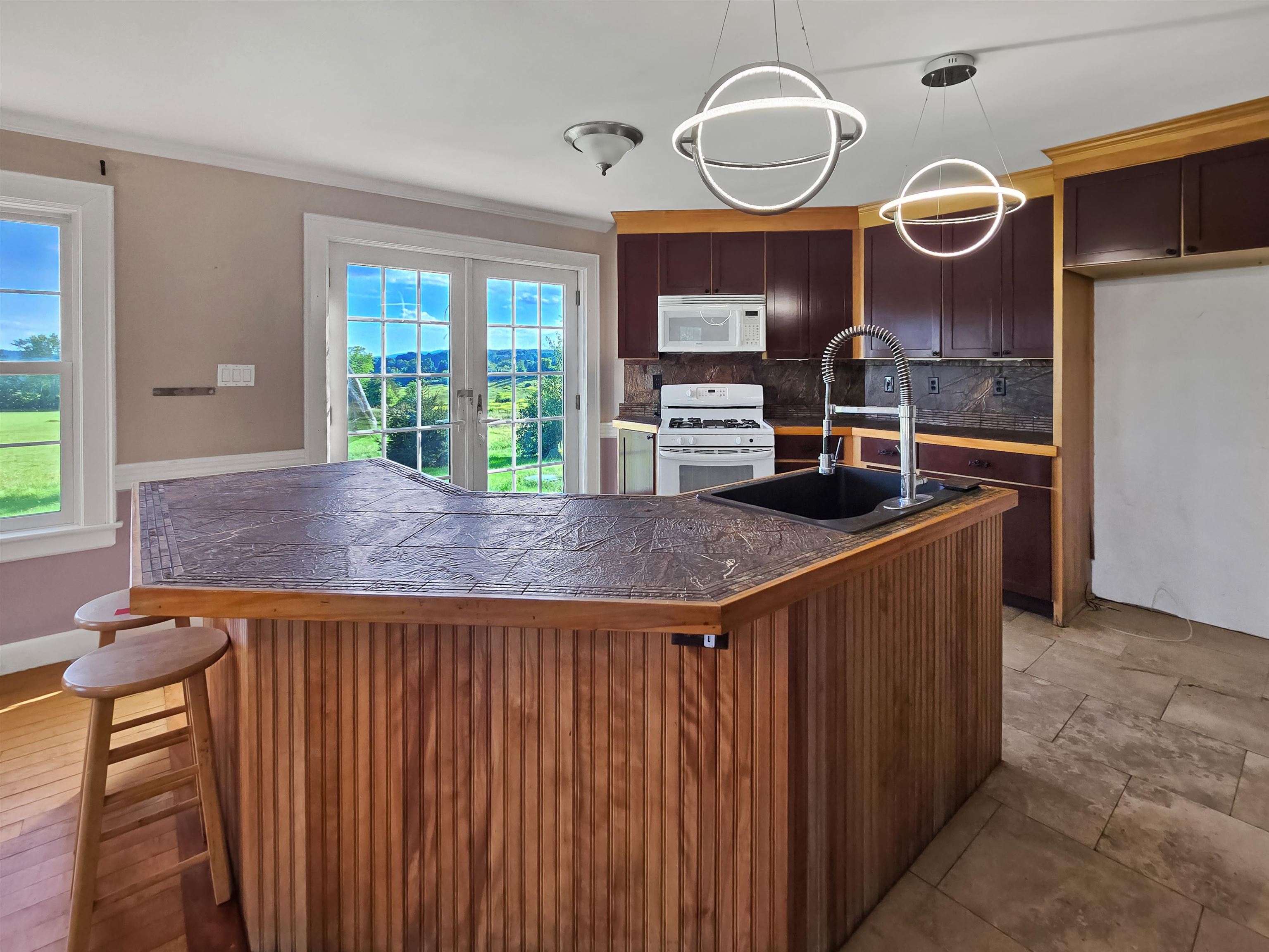 883 Goodrich Cross Road Property Photo 16