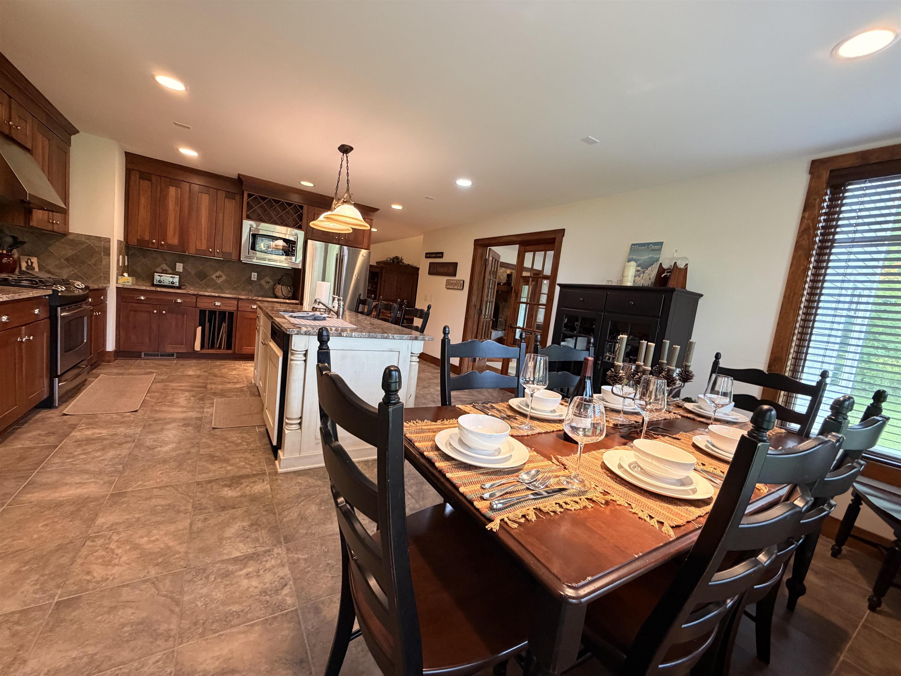 4 Encore Place Property Photo 20