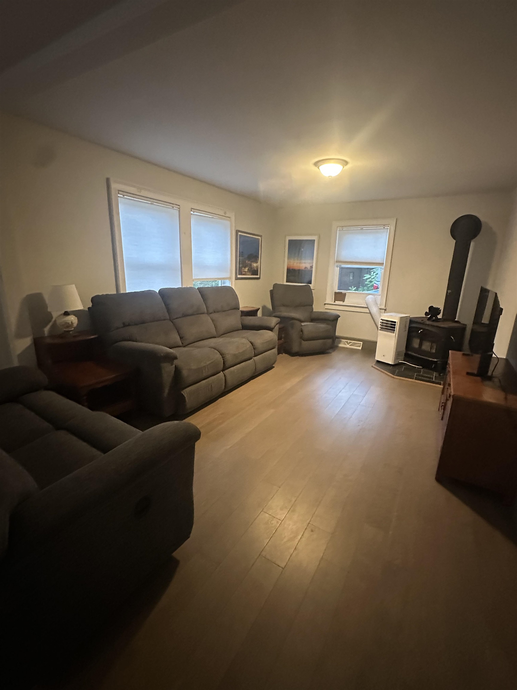 34 Pleasant Street Property Photo 17