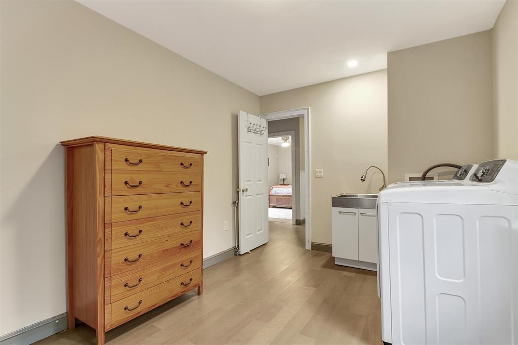 34 Pleasant Street Property Photo 23