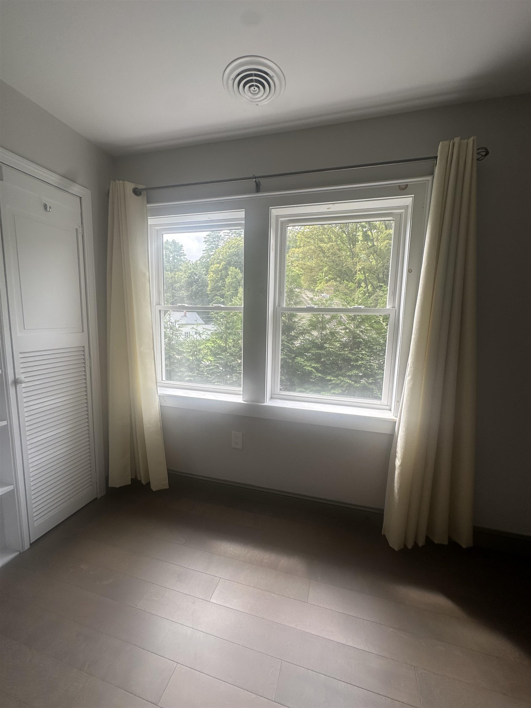 34 Pleasant Street Property Photo 30