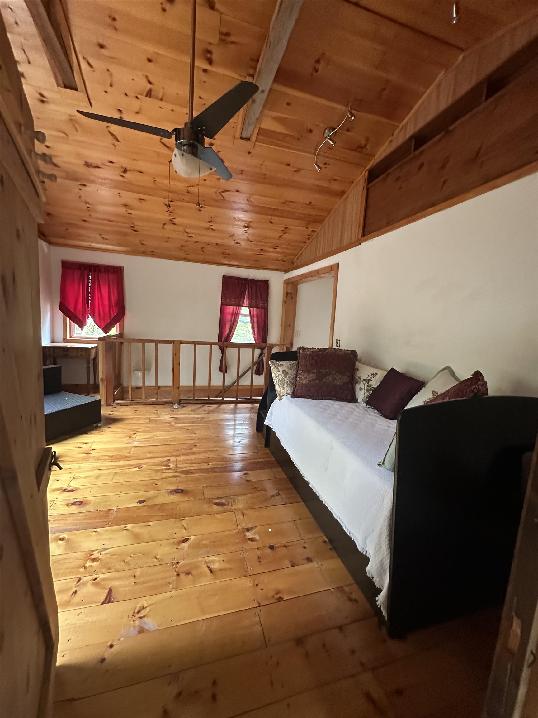 1455 Lake Dunmore Road Property Photo 10