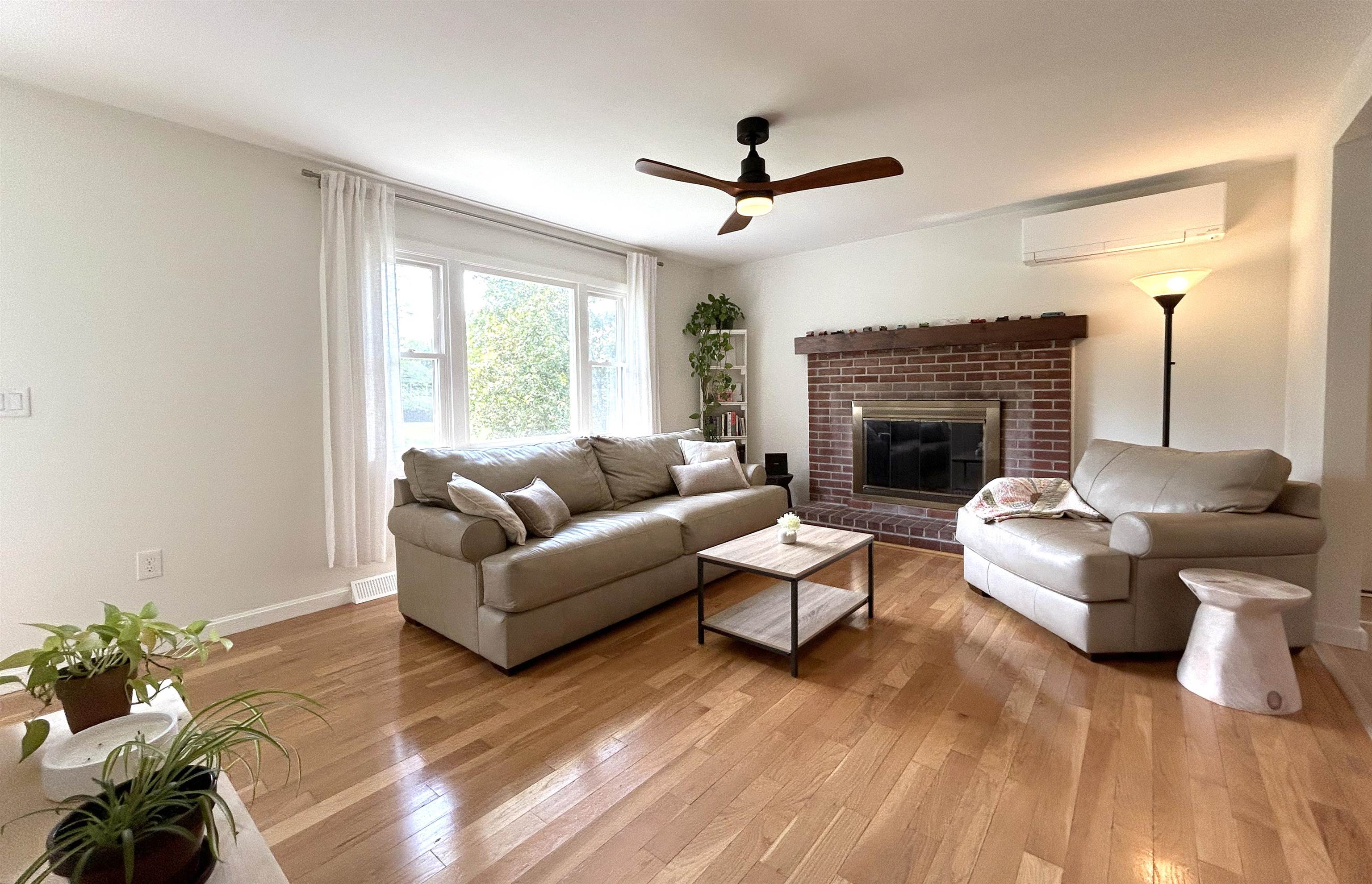 5 Swanage Court Property Photo 6