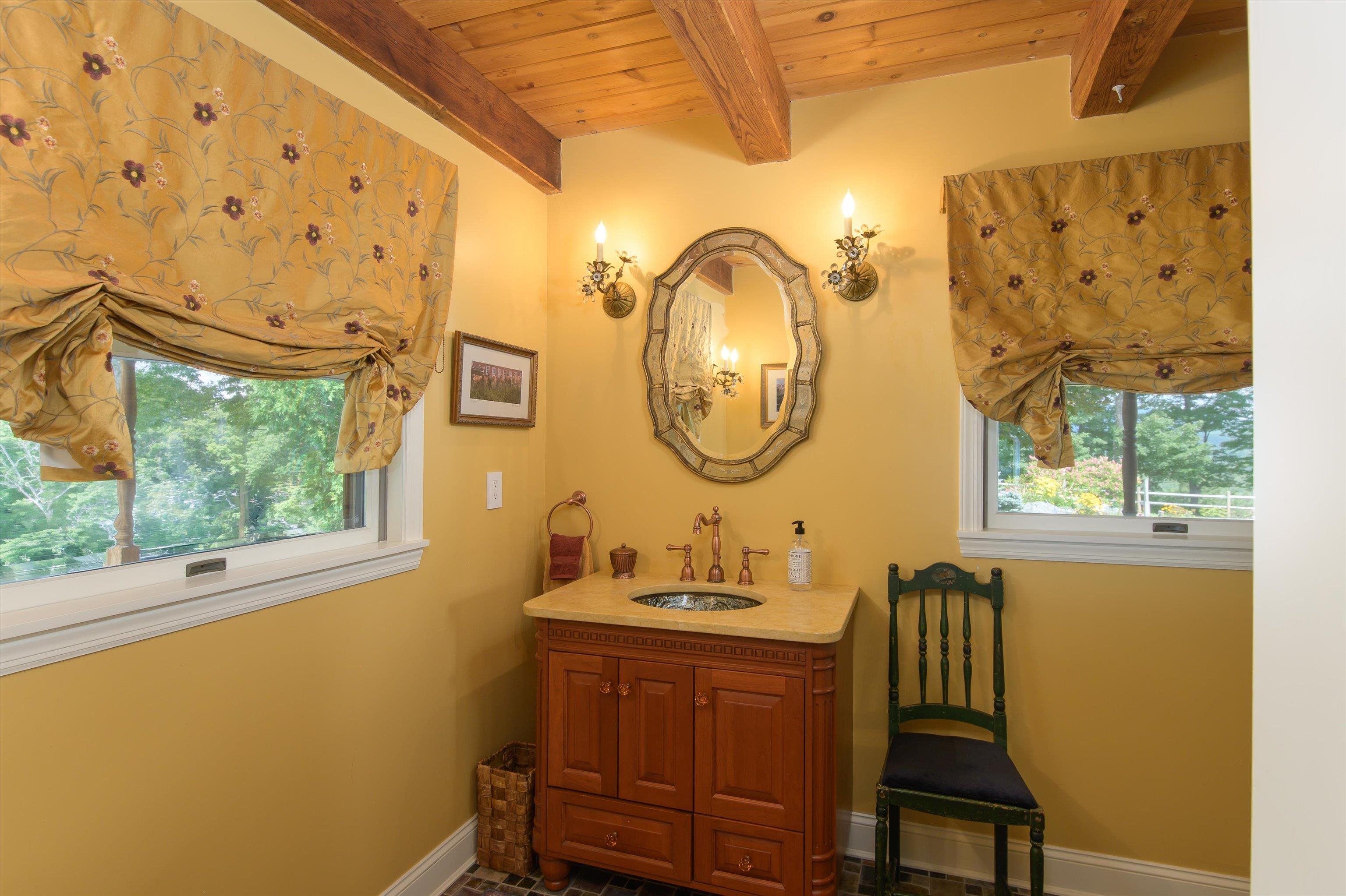 430 Fenn Road Property Photo 14