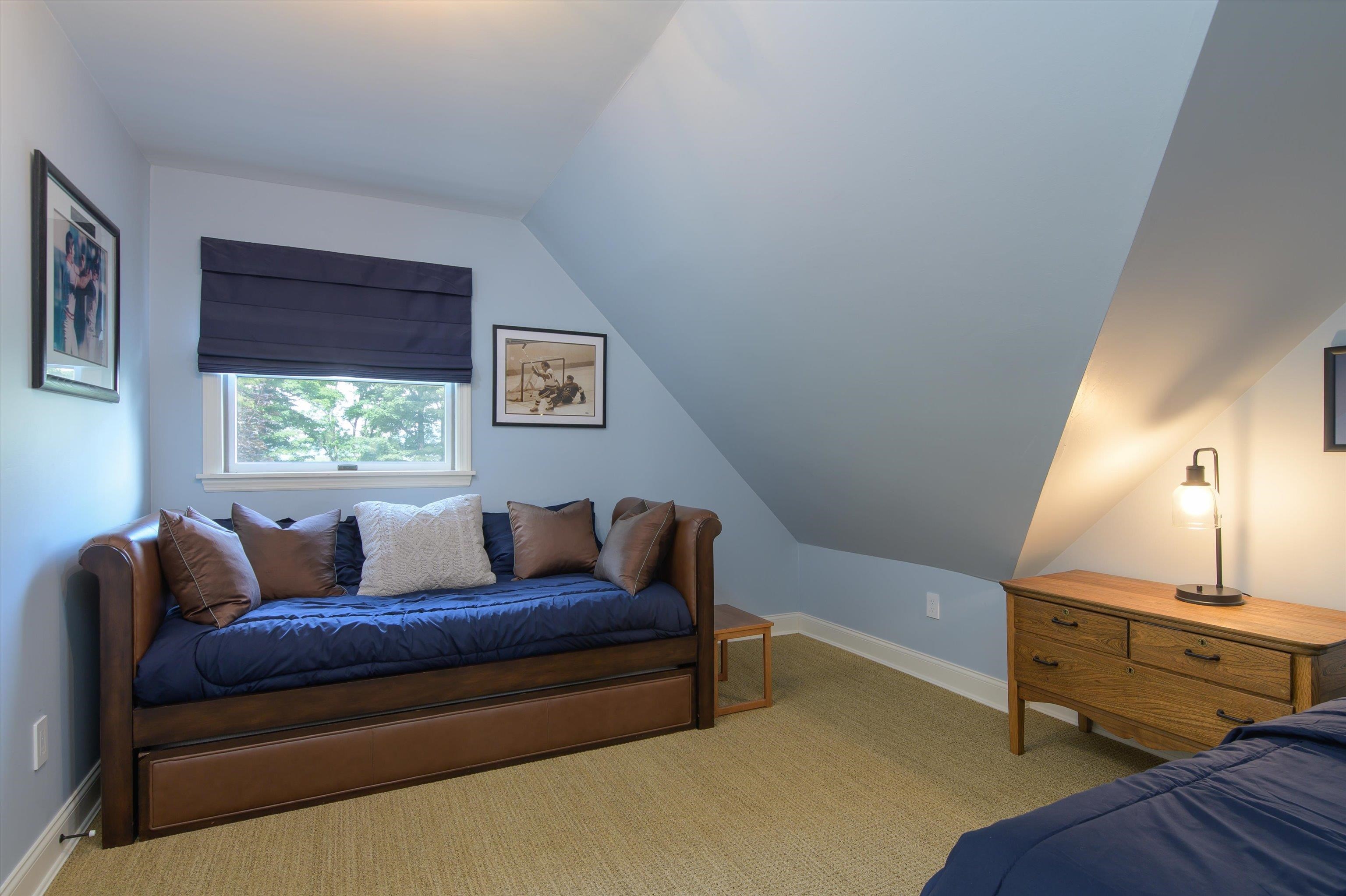430 Fenn Road Property Photo 24