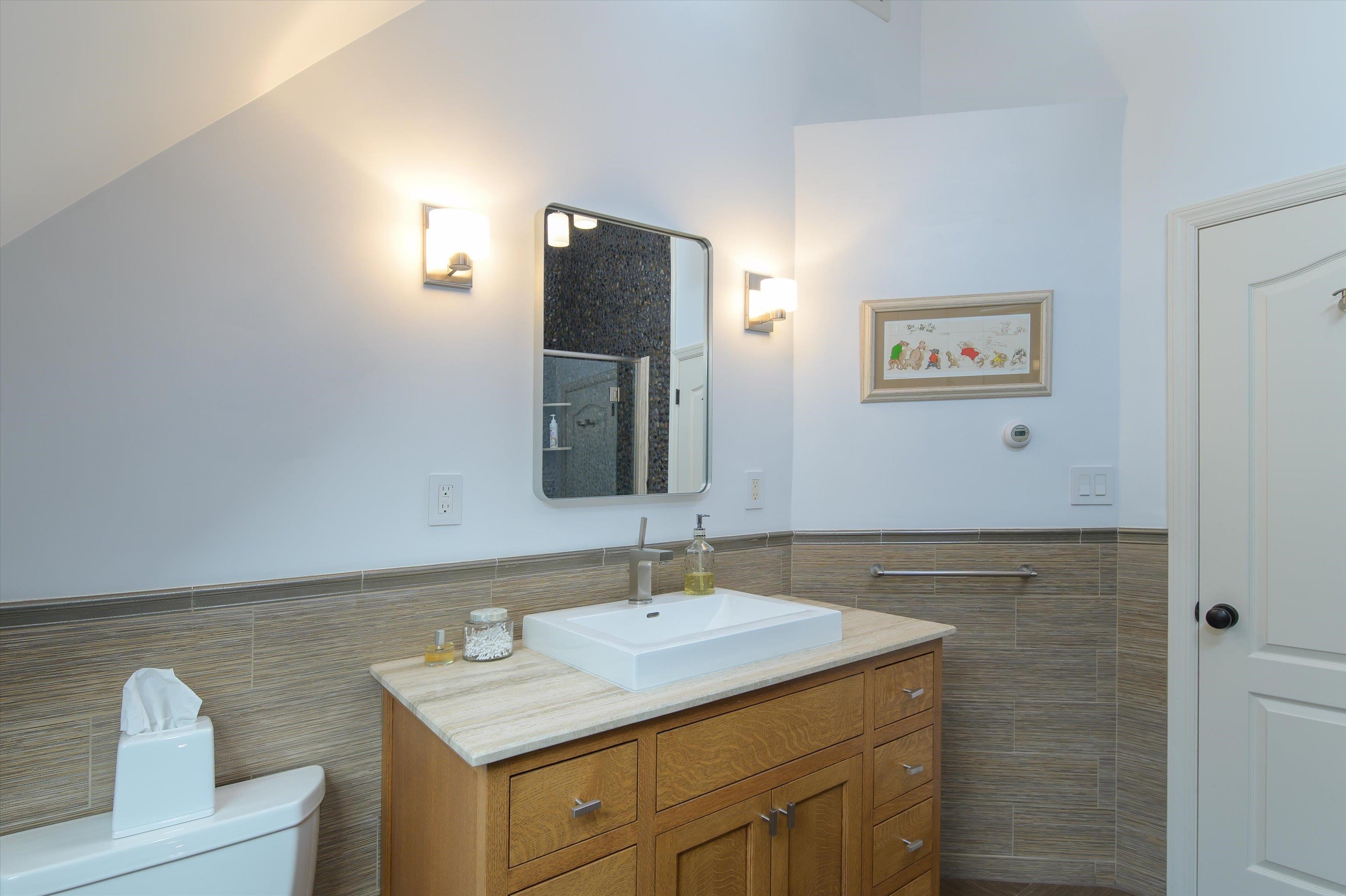 430 Fenn Road Property Photo 28