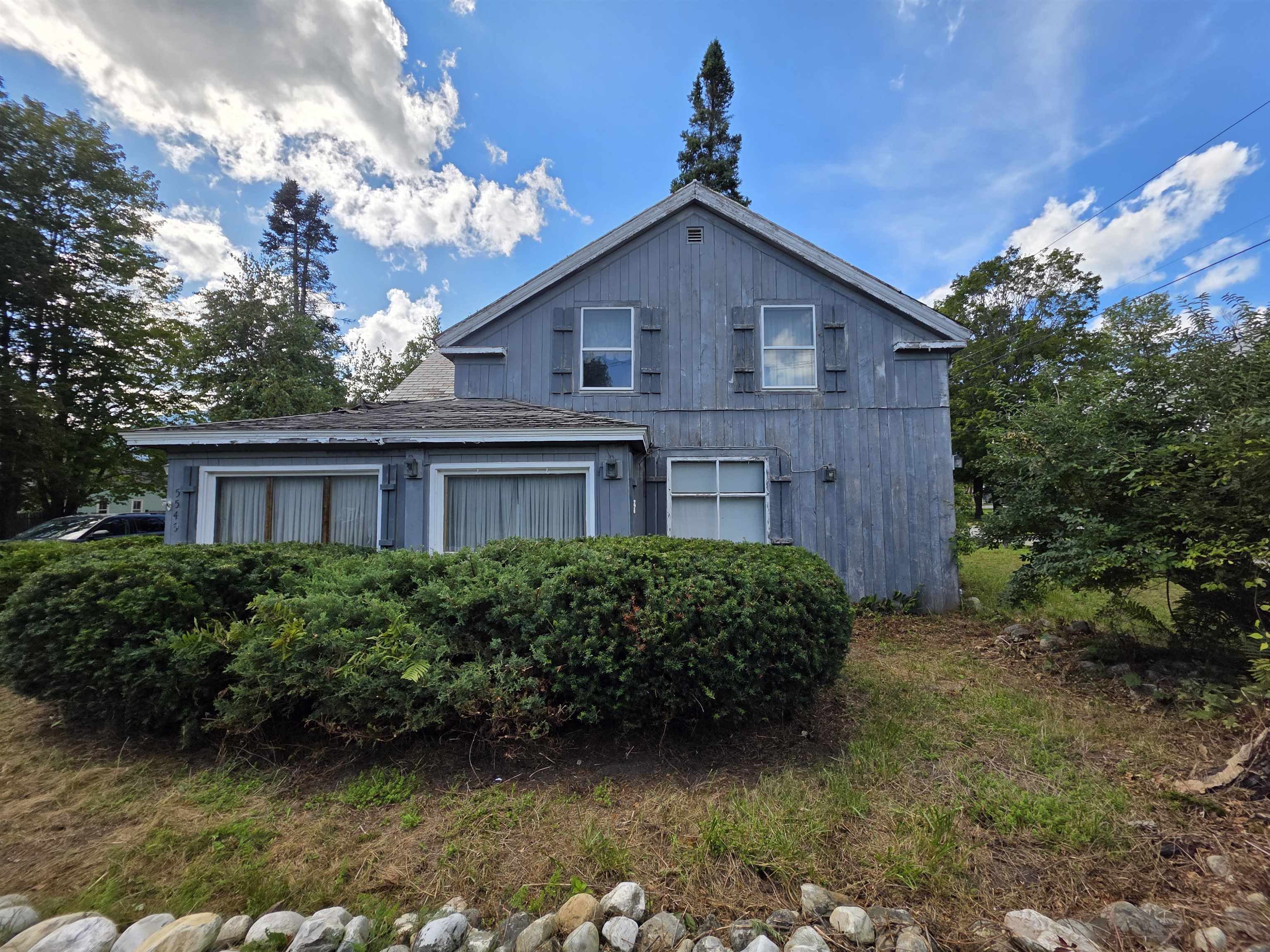 5549 Main Street Property Photo 2