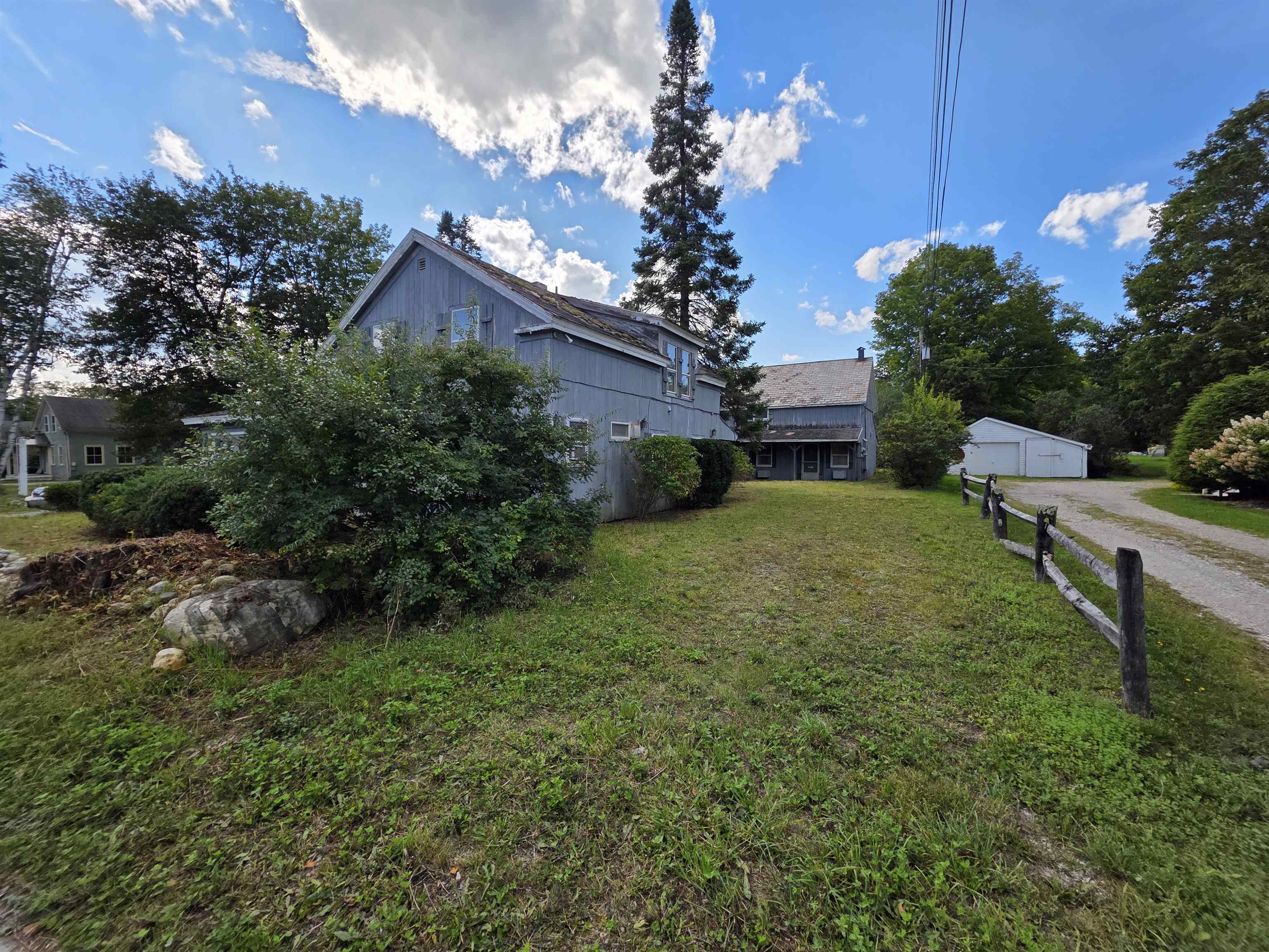 5549 Main Street Property Photo 3