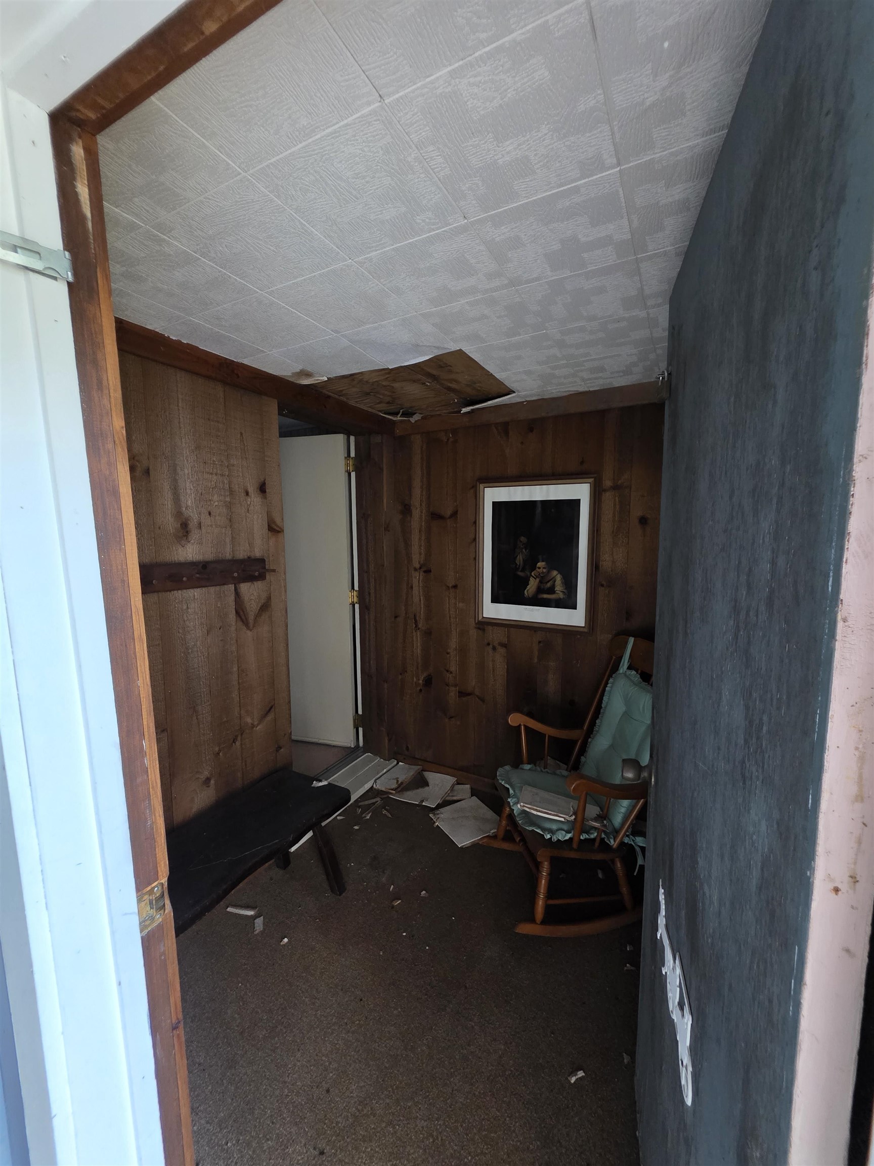 5549 Main Street Property Photo 10