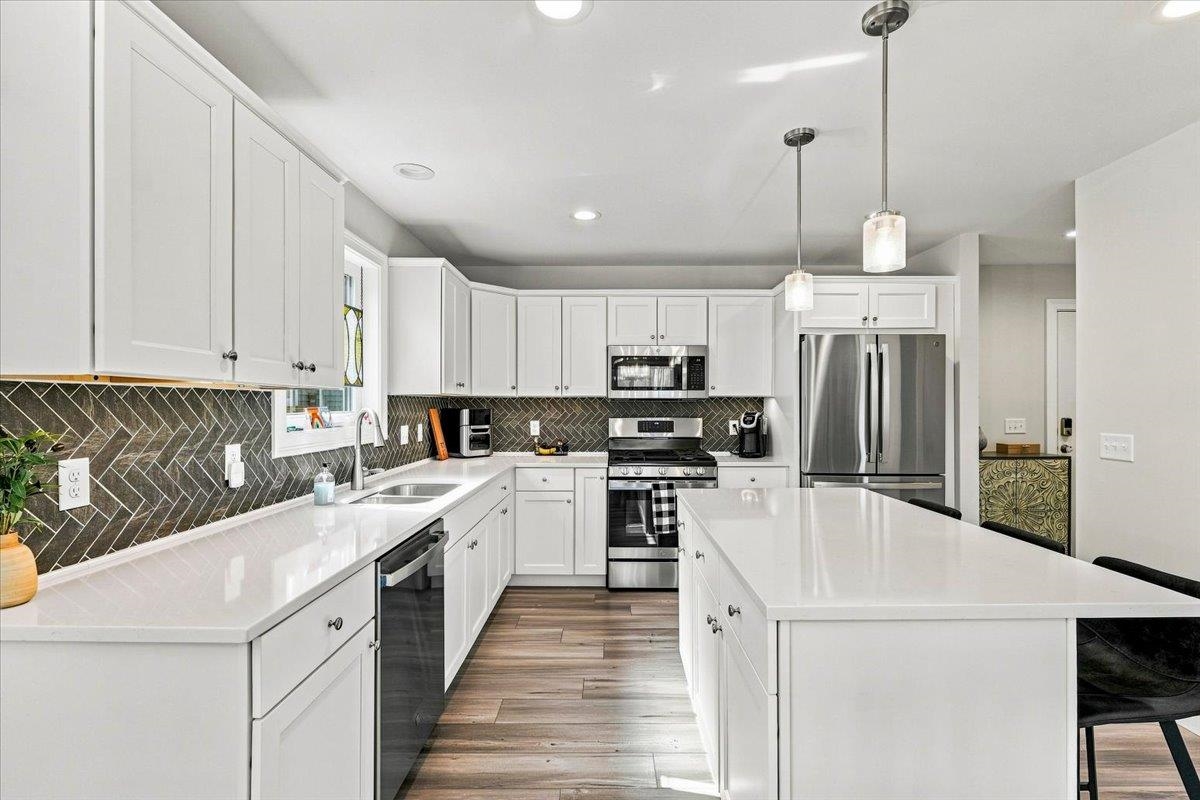 834 Harbor View Drive Property Photo 4