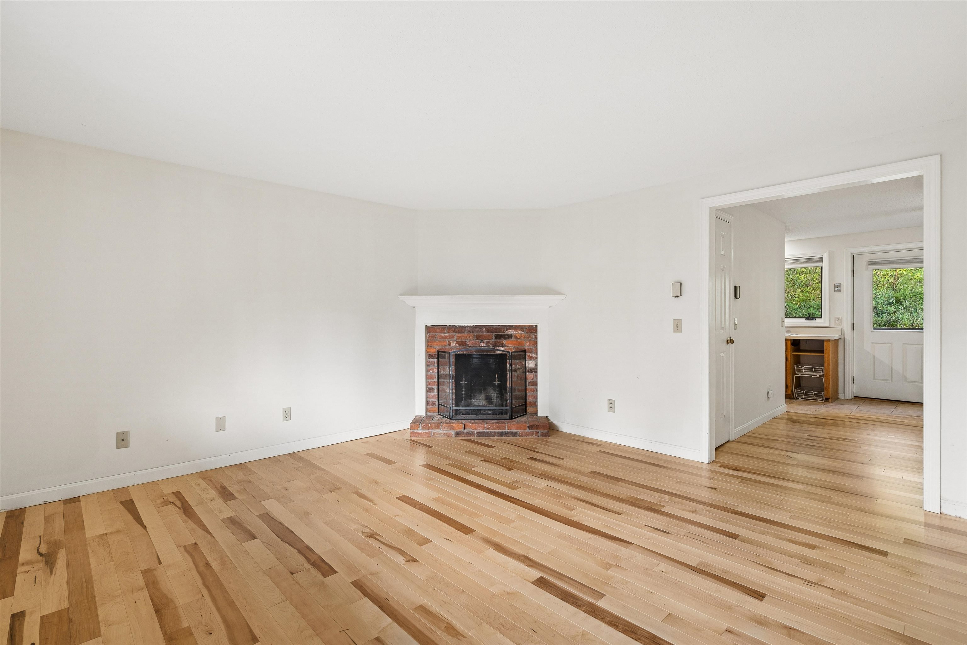 6 College Hill Road Property Photo 11