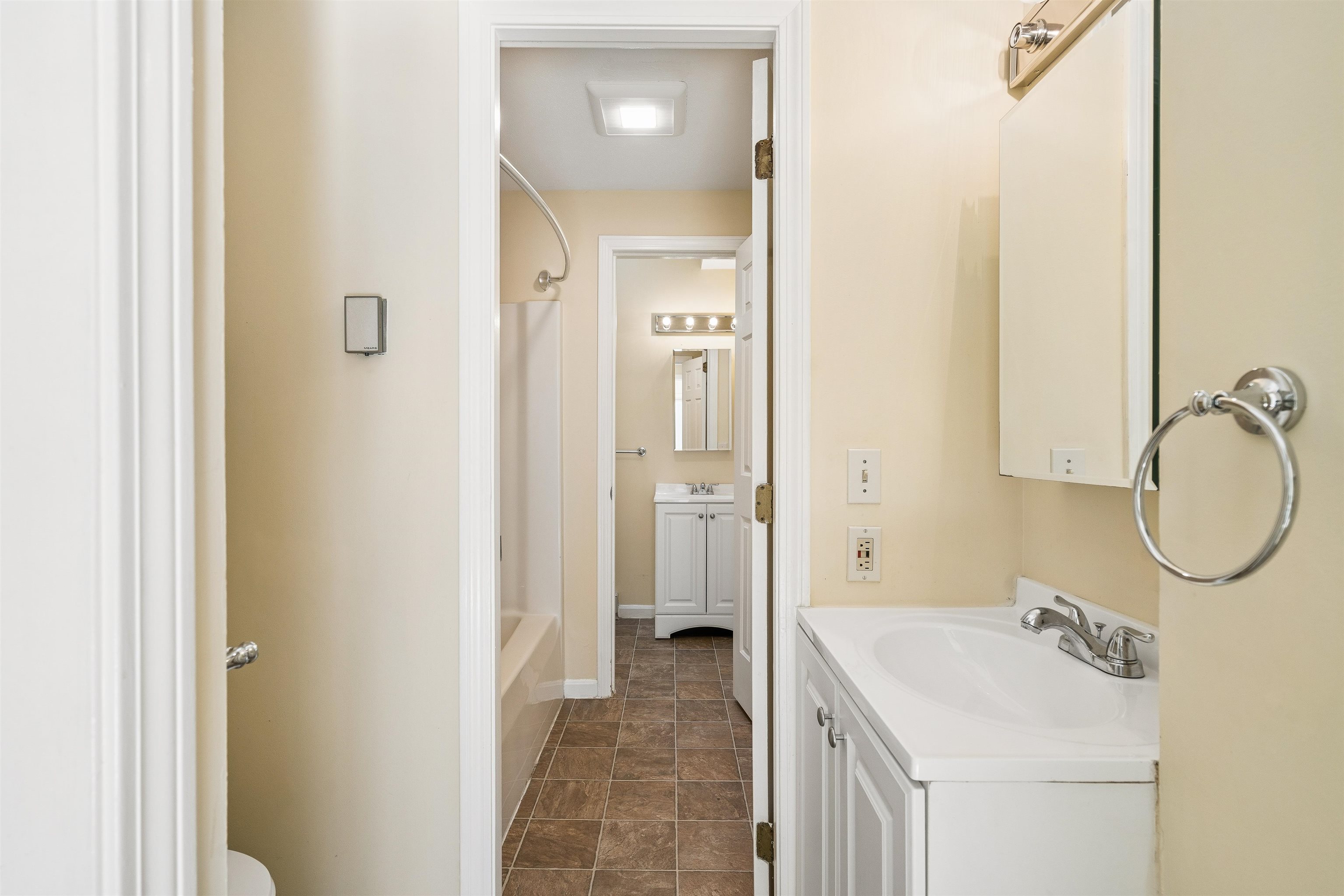 6 College Hill Road Property Photo 21