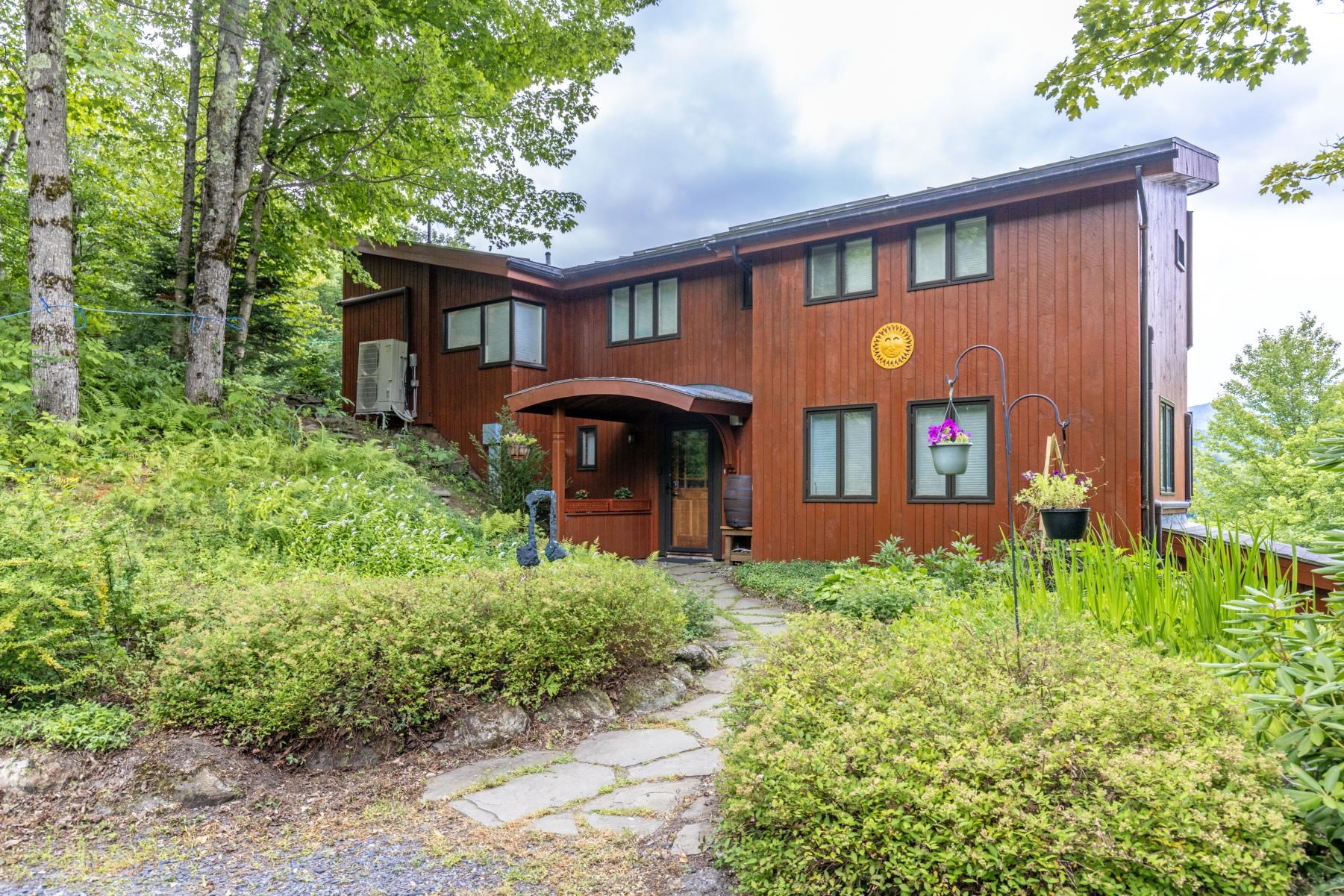1425 Cobb Hill Road Property Photo 1