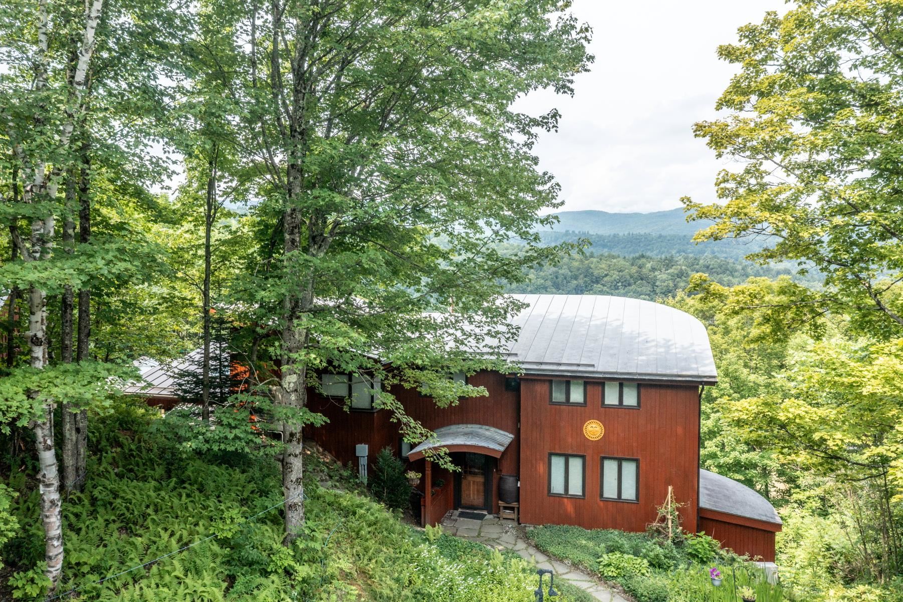 1425 Cobb Hill Road Property Photo 2