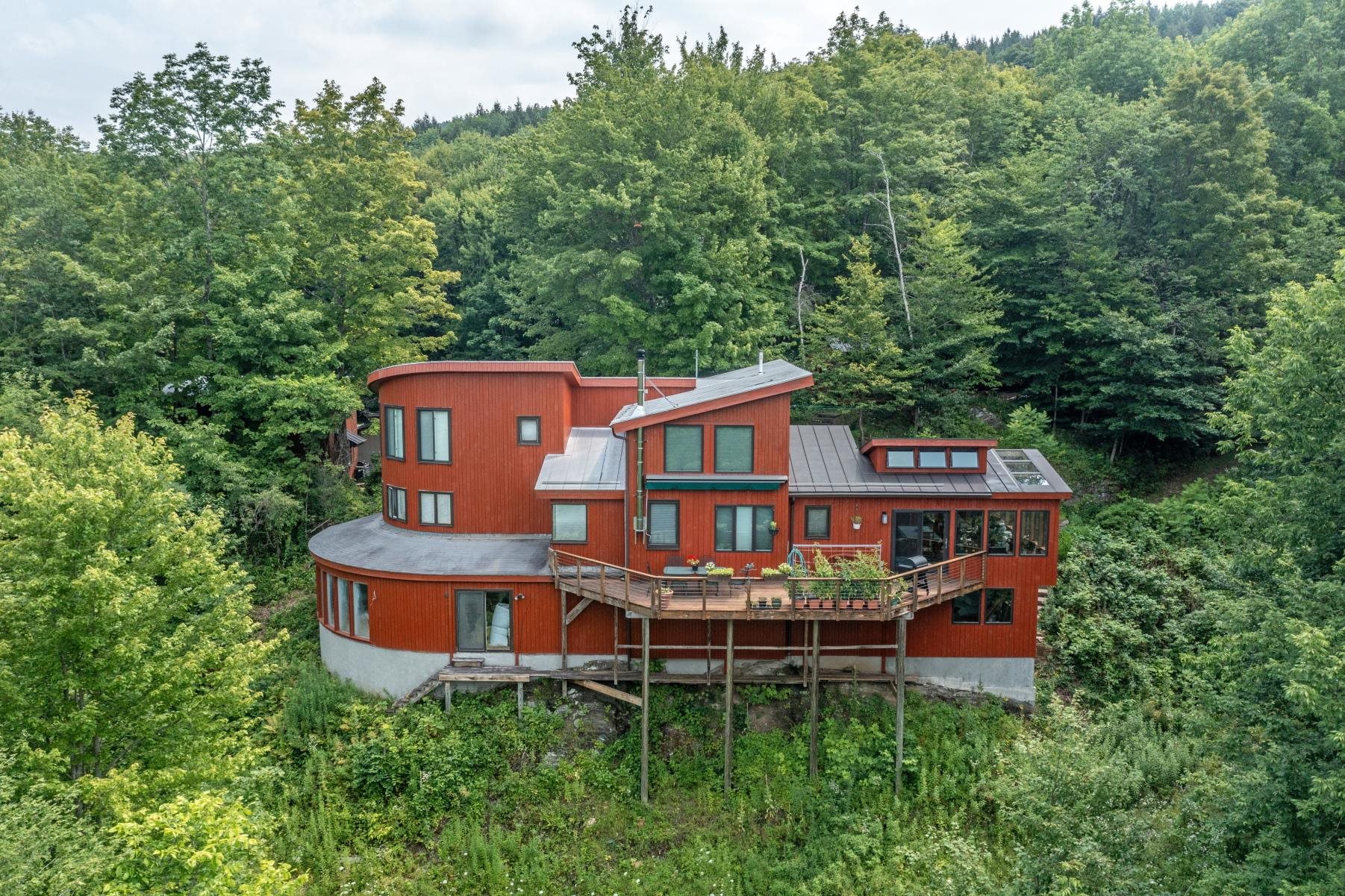 1425 Cobb Hill Road Property Photo 4