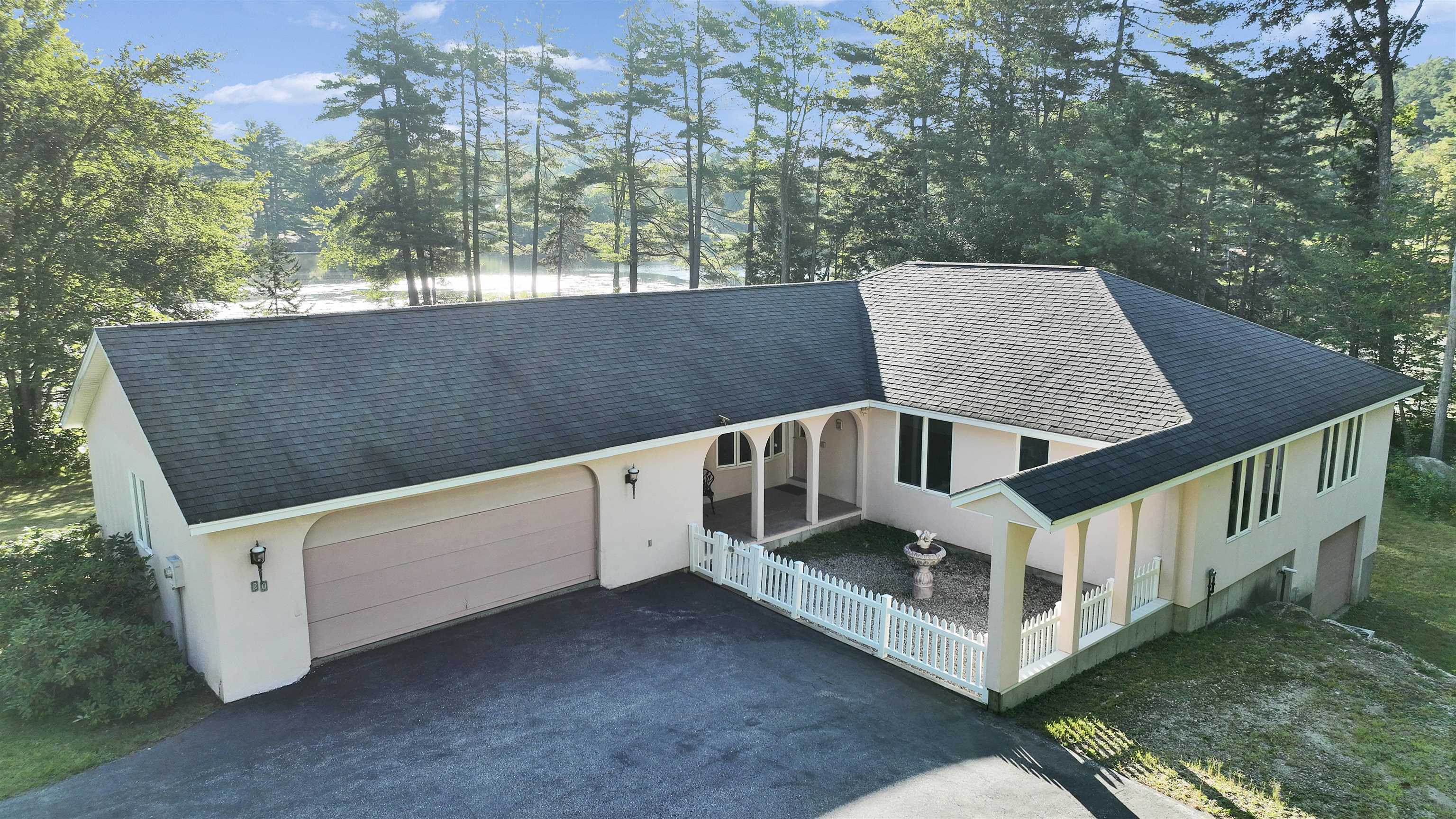 20 Ridgecrest Road Property Photo 1
