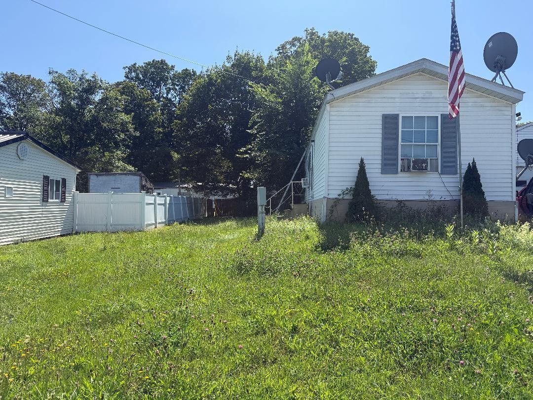 5 Raymond Place Property Photo 1