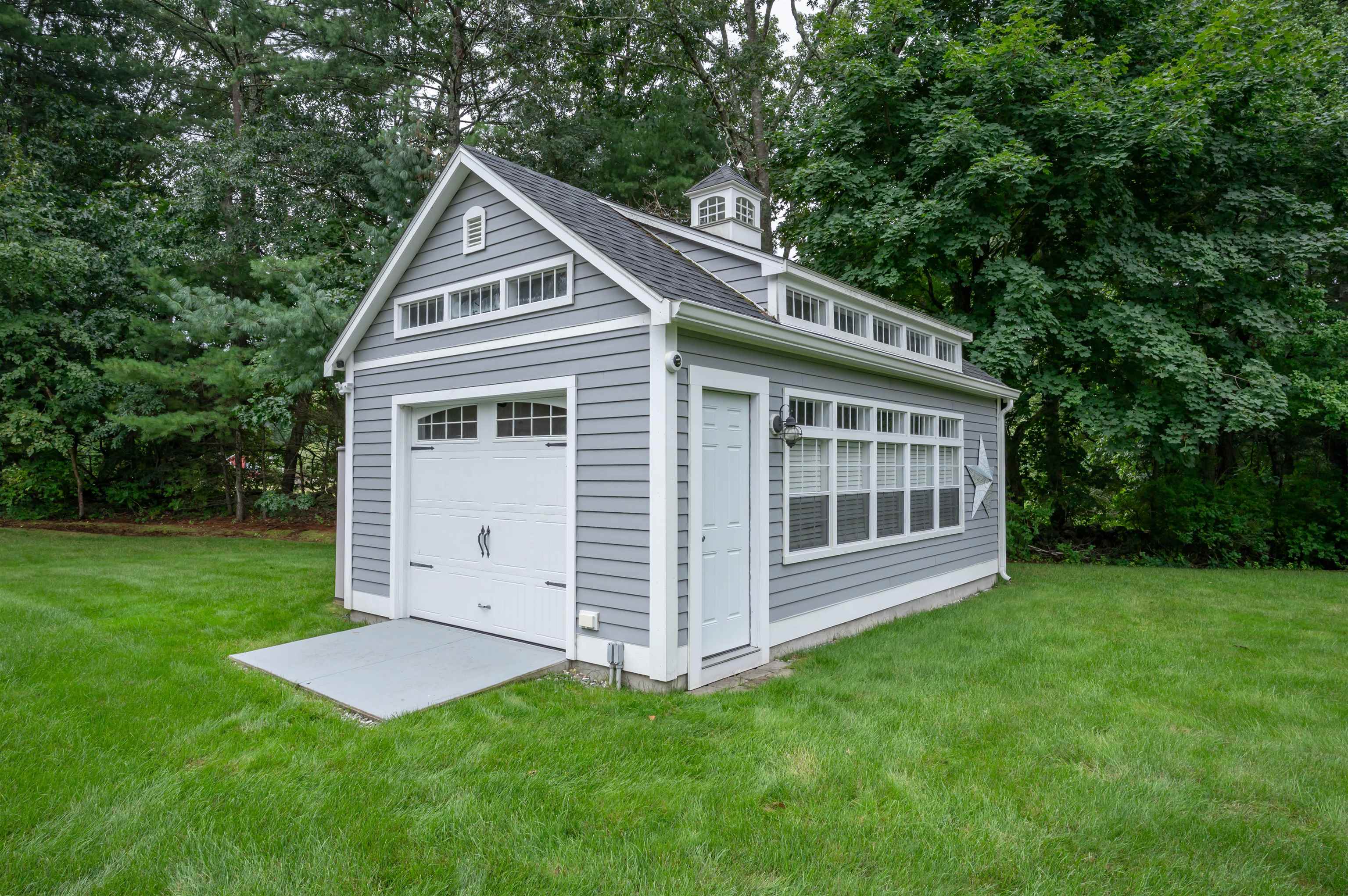4 Crestwood Lane Property Photo 35