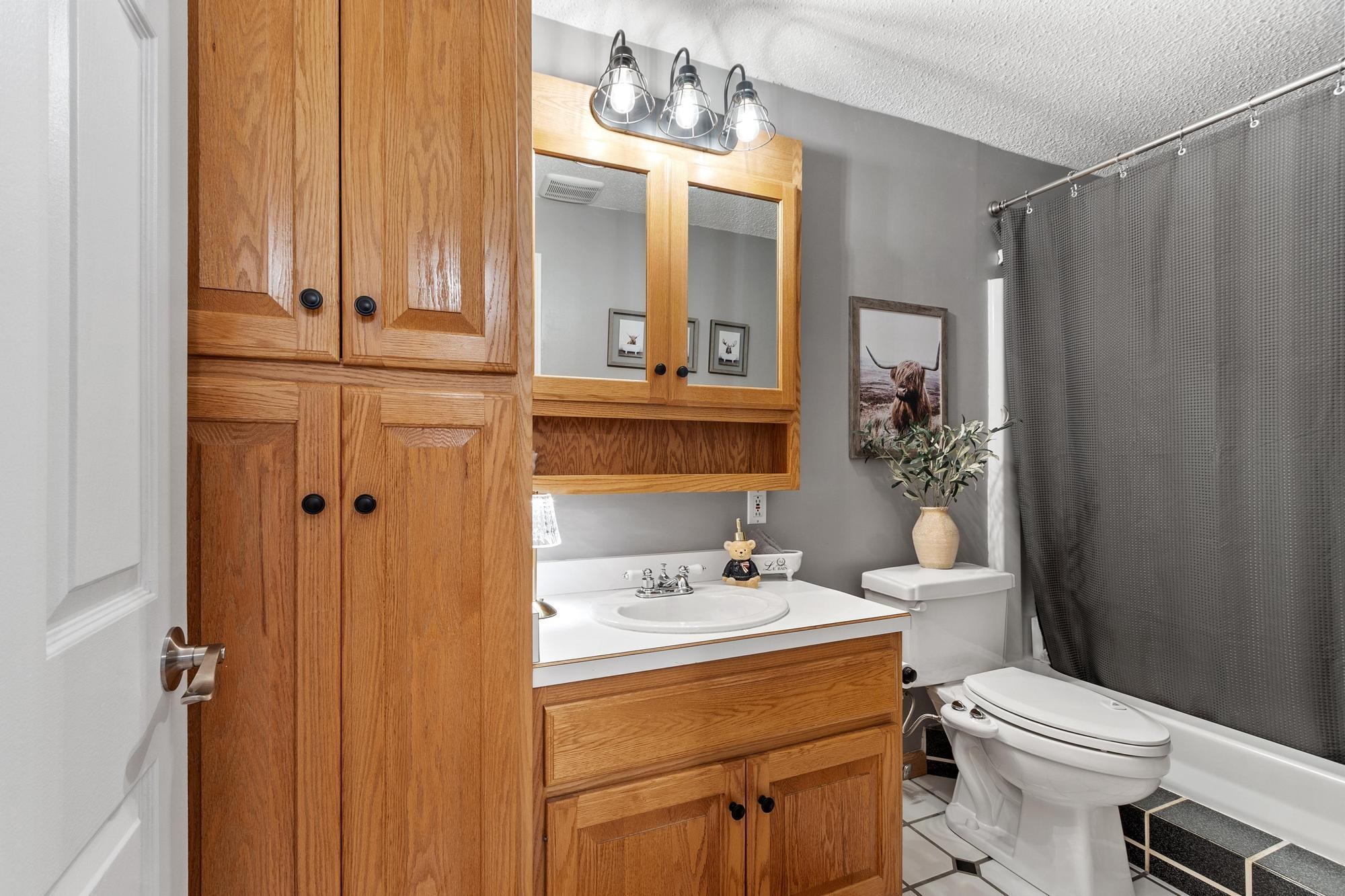 8 Northbrook Drive Property Photo 14