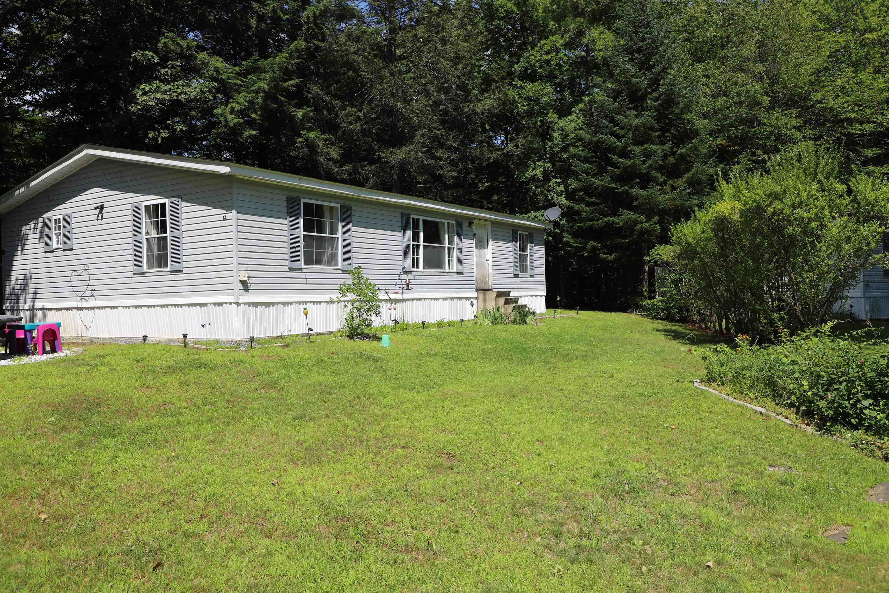 14 Deepwood Park Property Photo 2