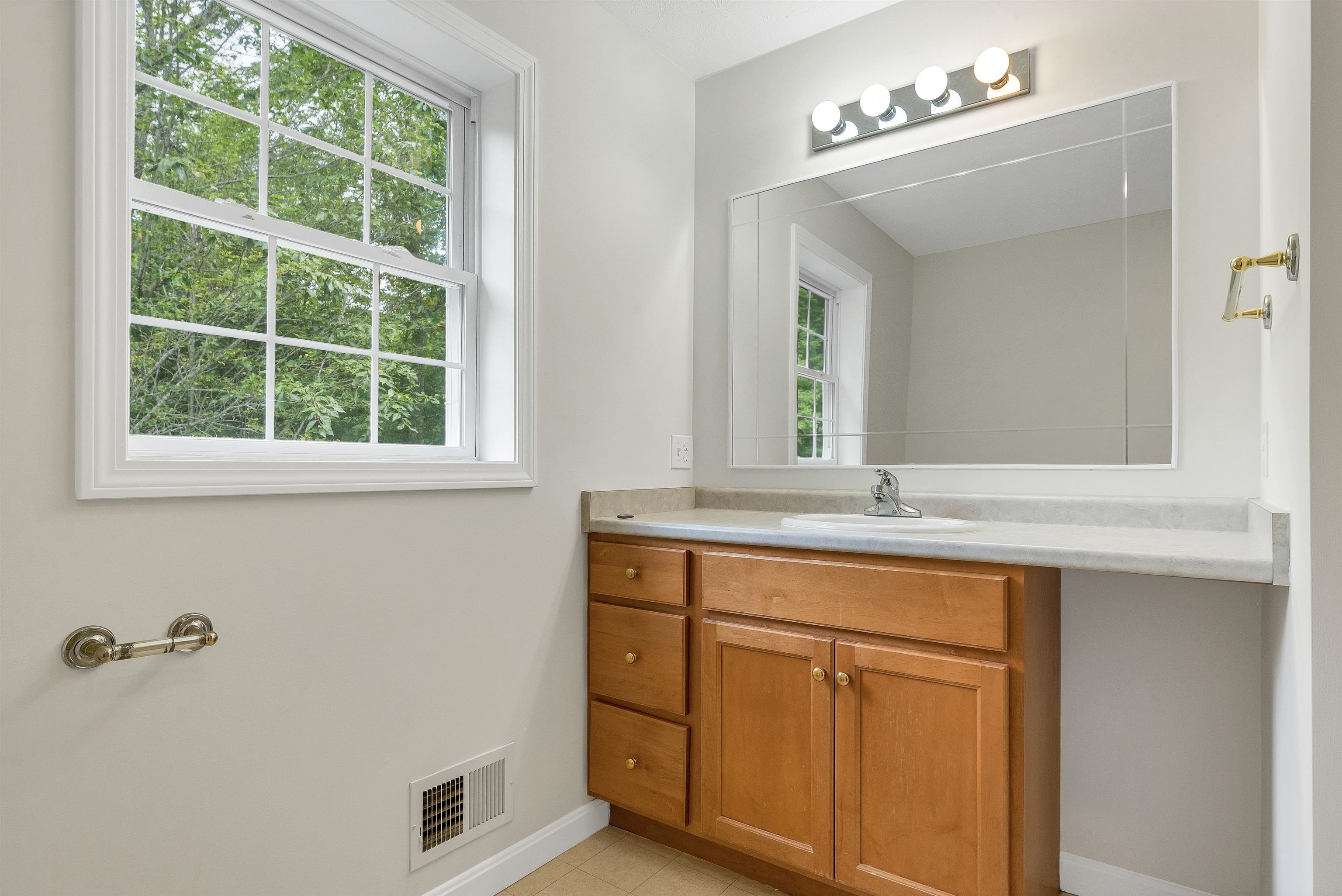 166 Sandown Road Property Photo 23