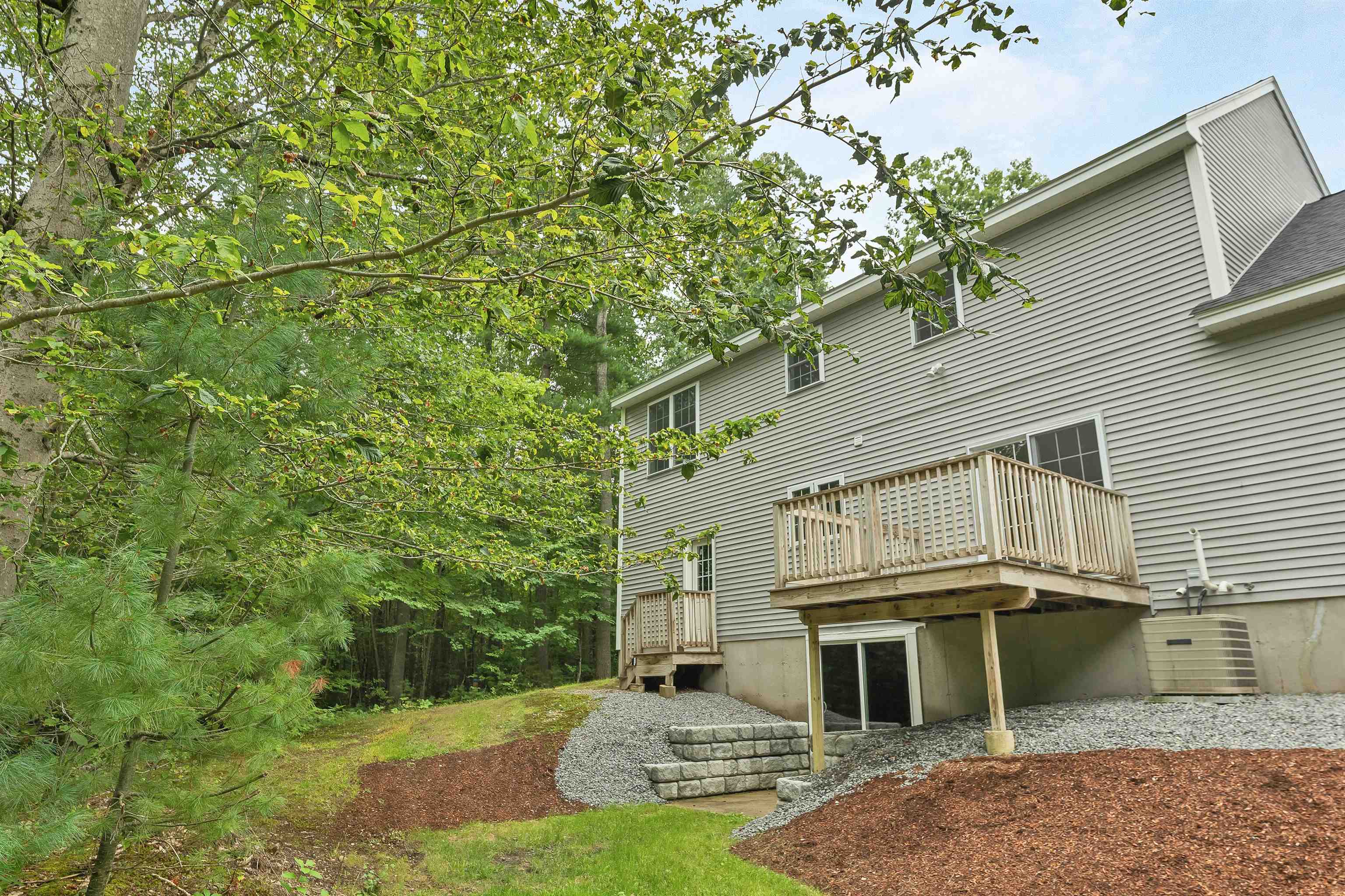 166 Sandown Road Property Photo 35