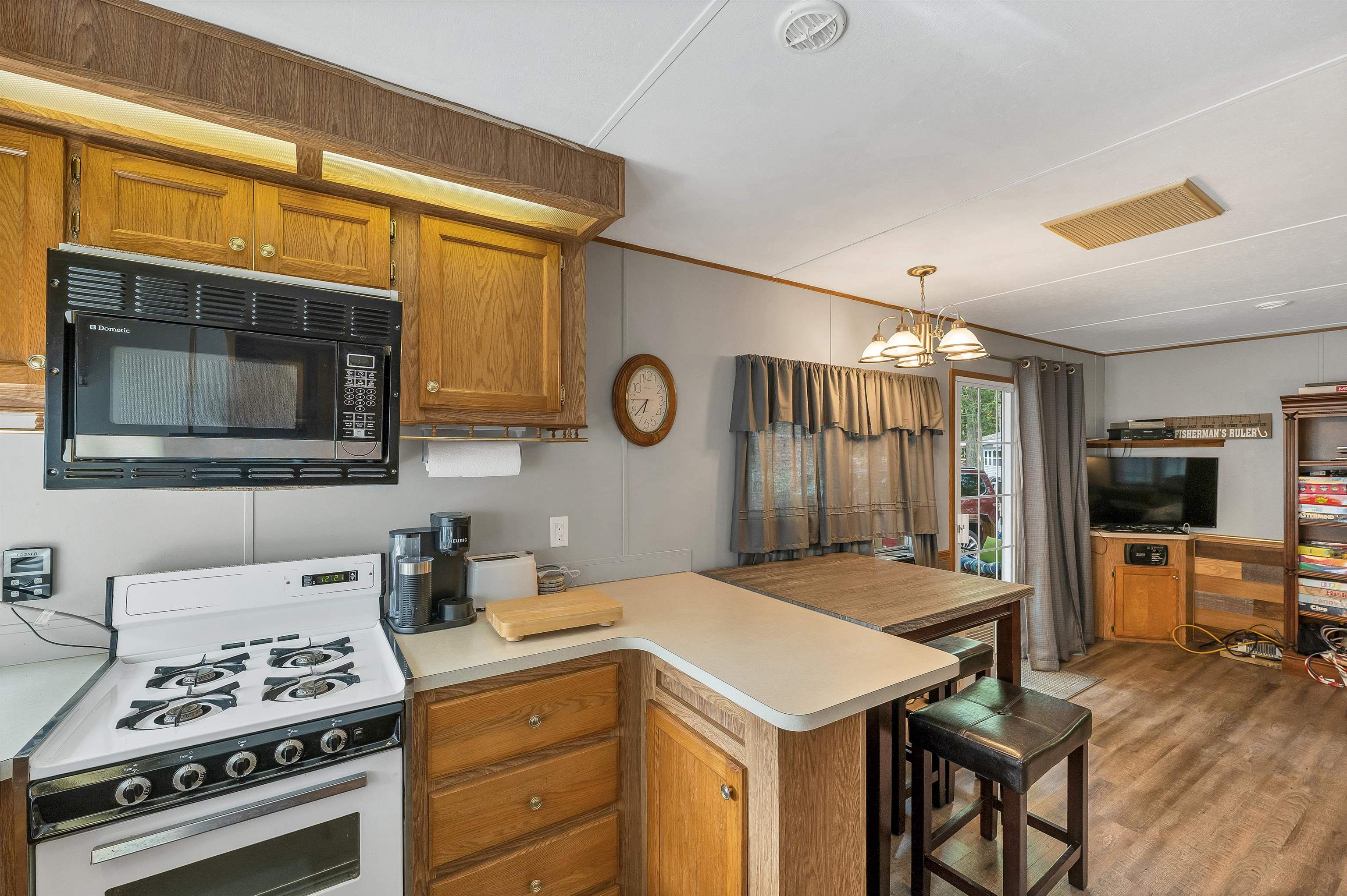 11 Paugus Circle Property Photo 9