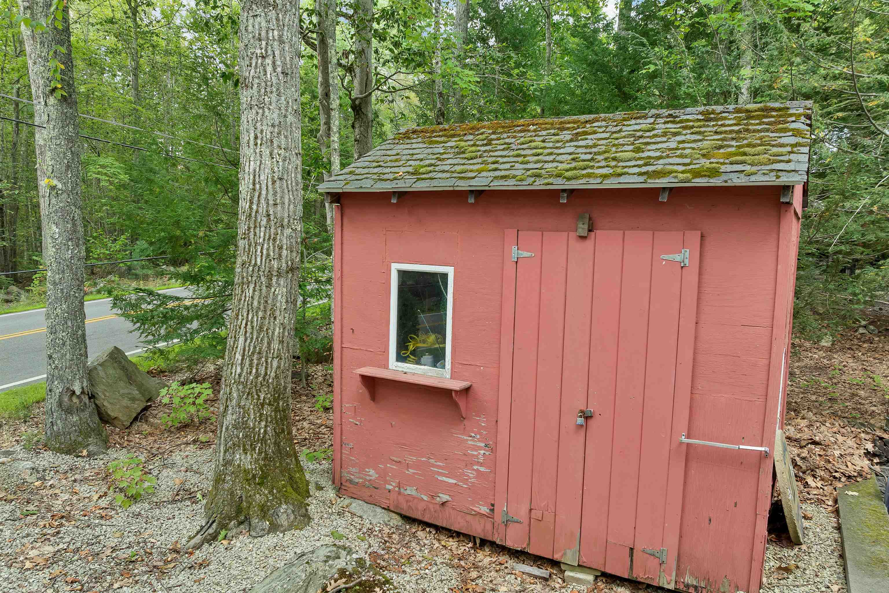 11 Paugus Circle Property Photo 28