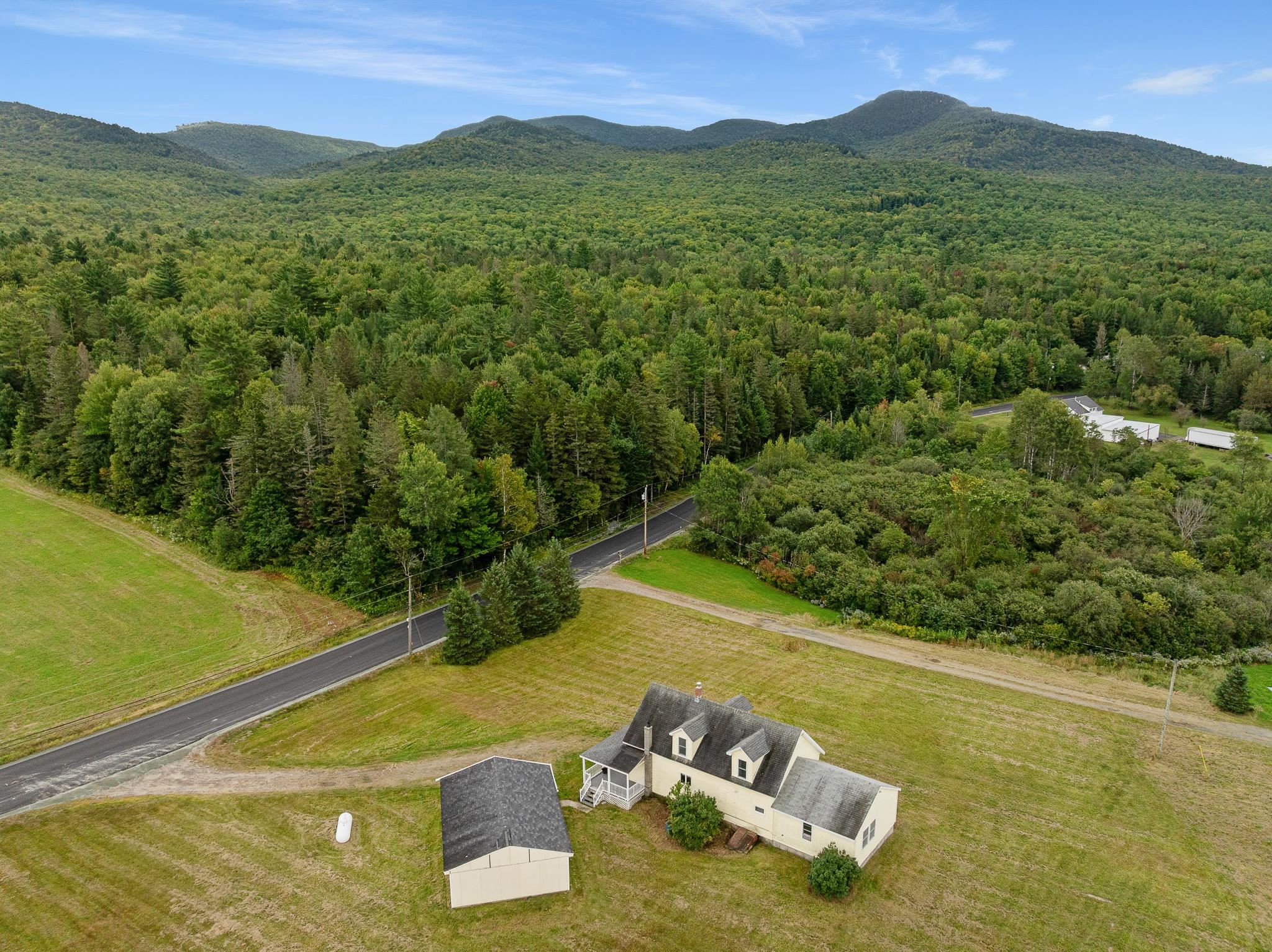 1367 Lost Nation Road Property Photo 7