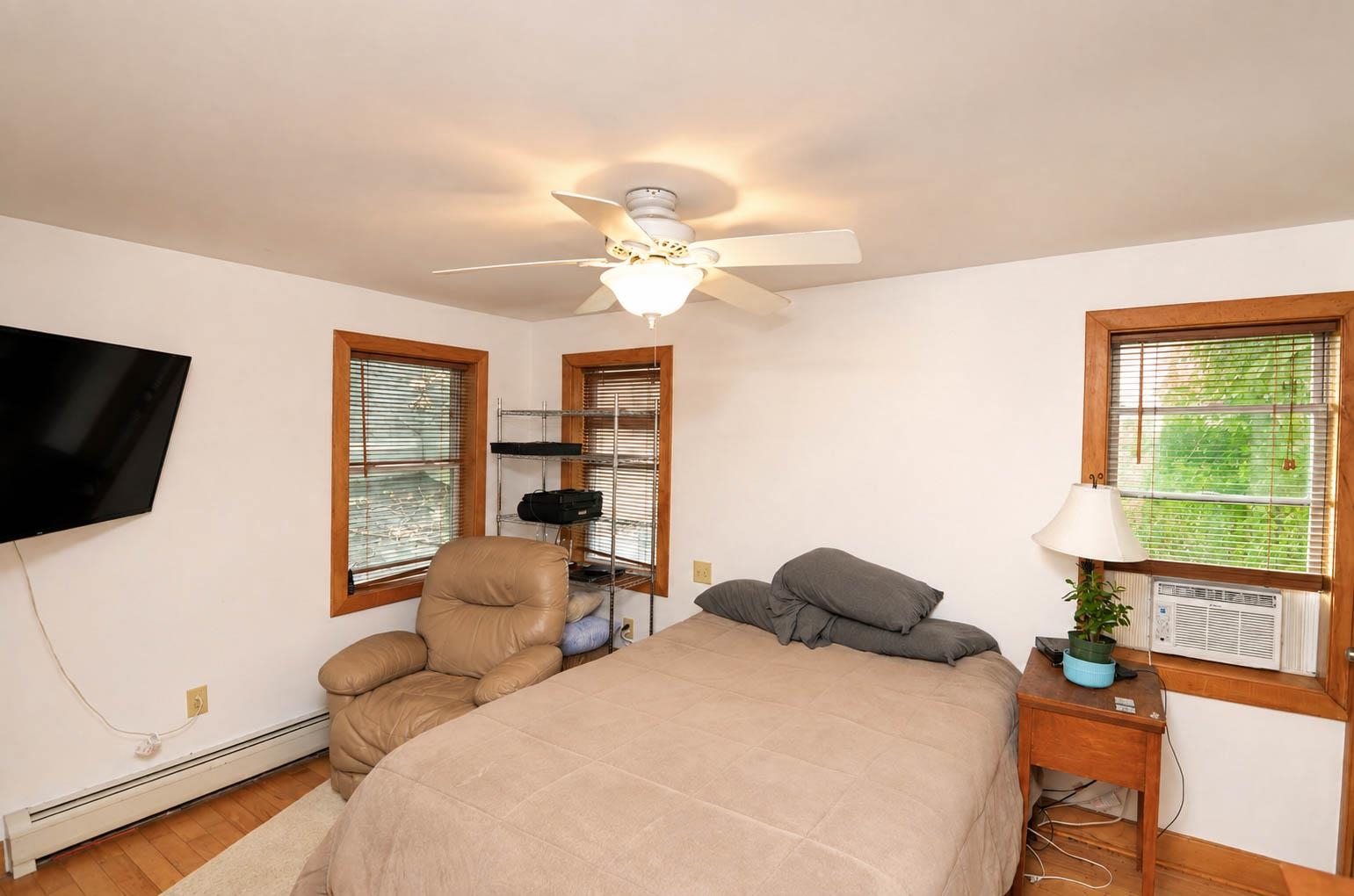 220 & 222 N. Main Street Property Photo 6