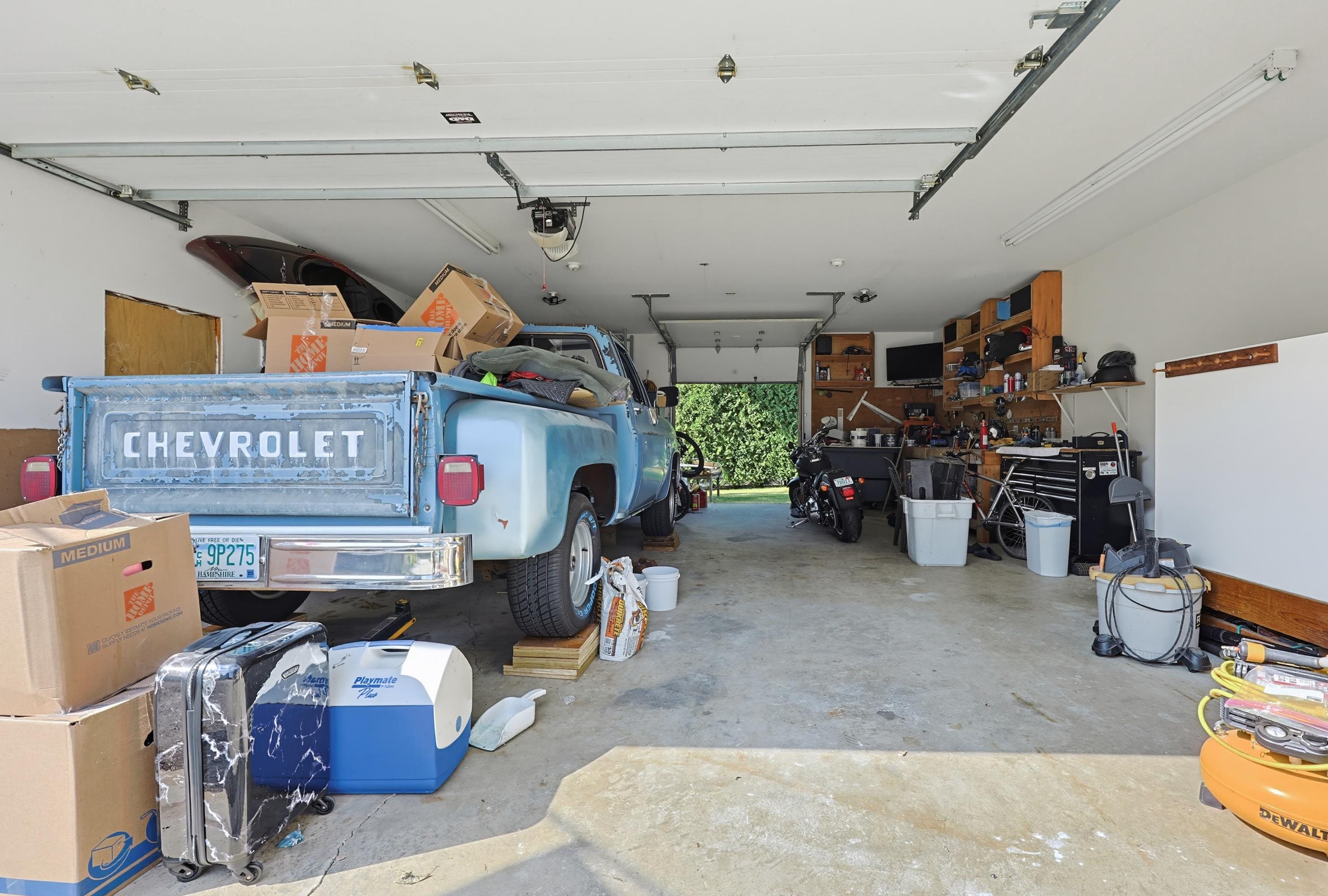 12 Olive Avenue Property Photo 4