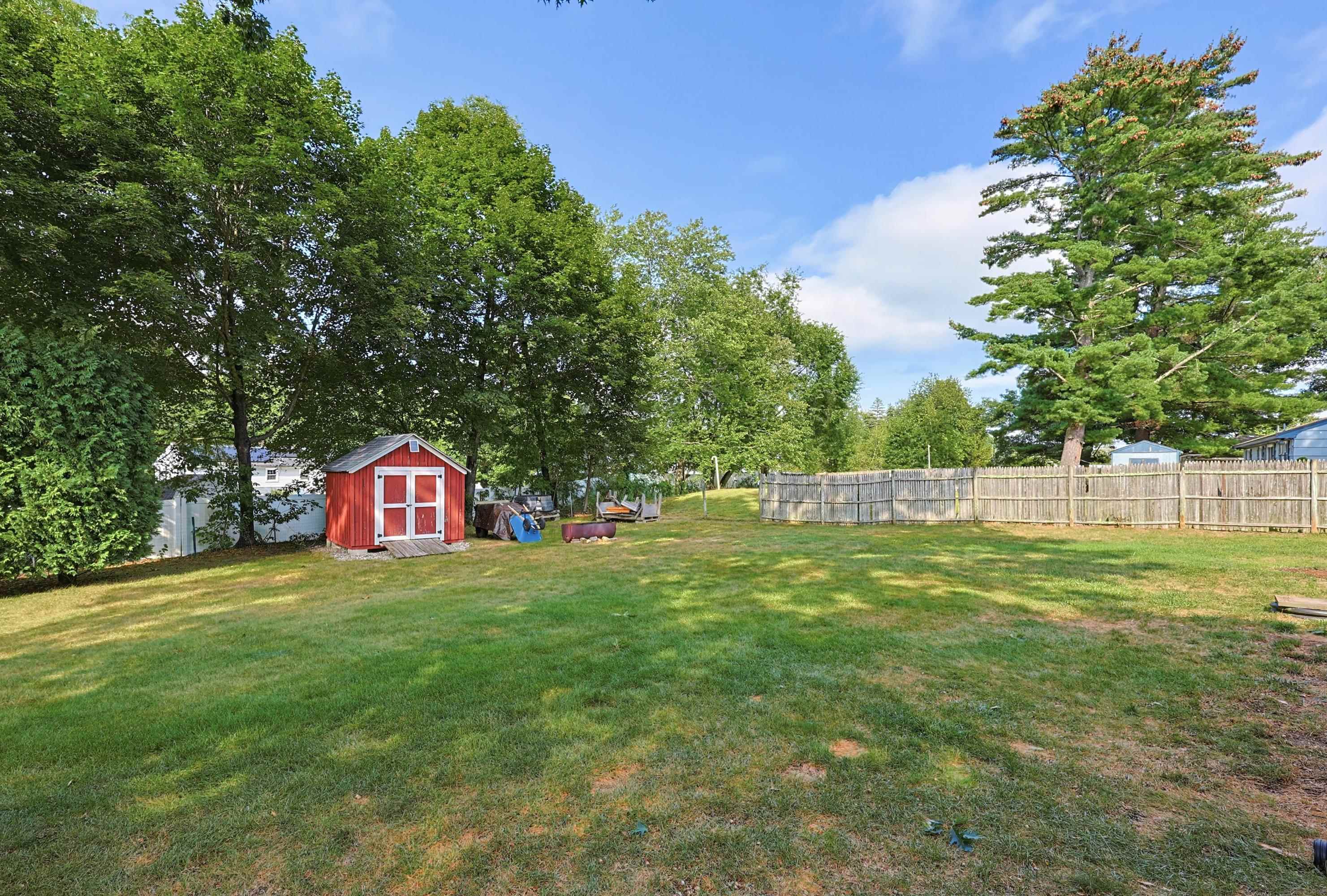 12 Olive Avenue Property Photo 5