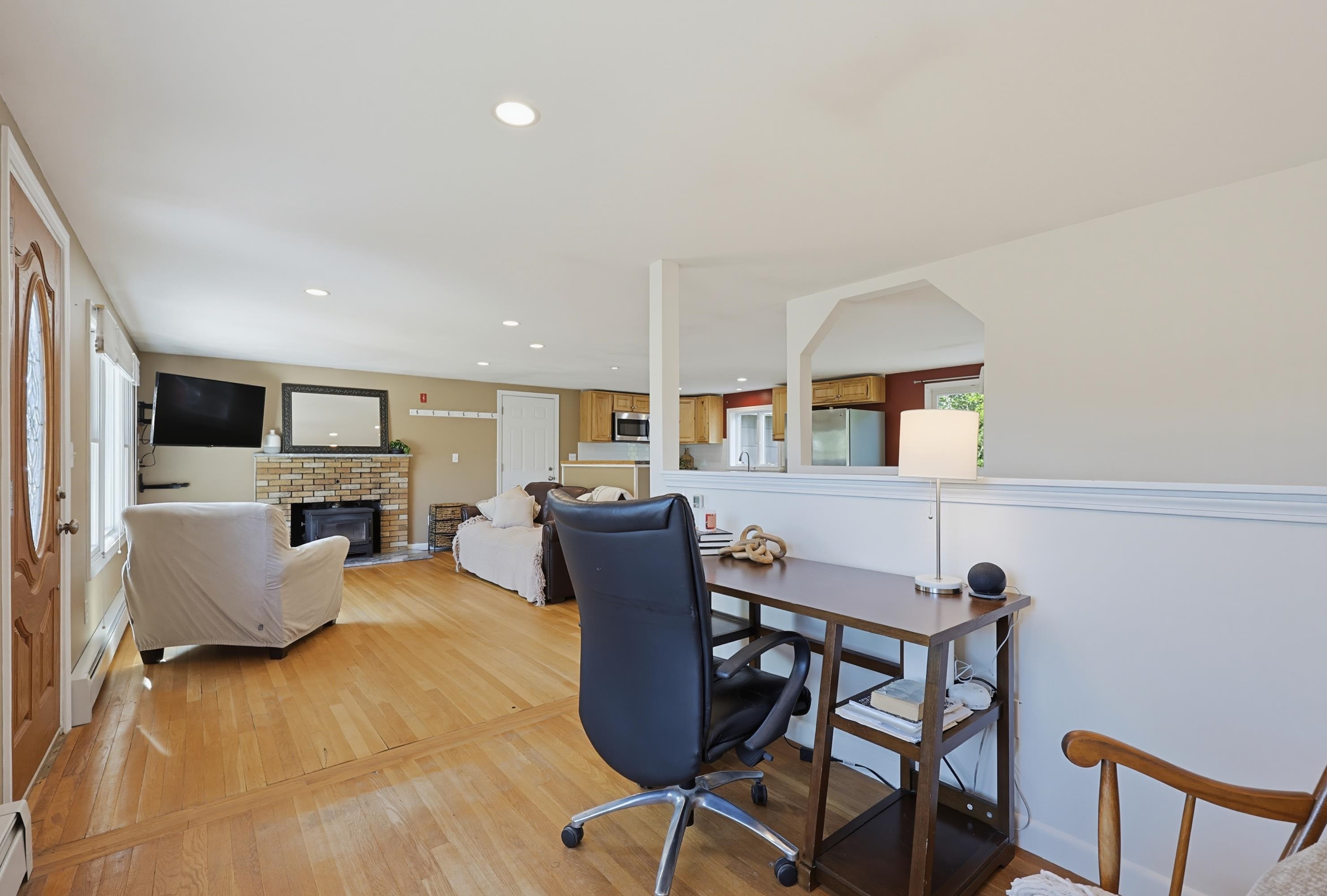 12 Olive Avenue Property Photo 9