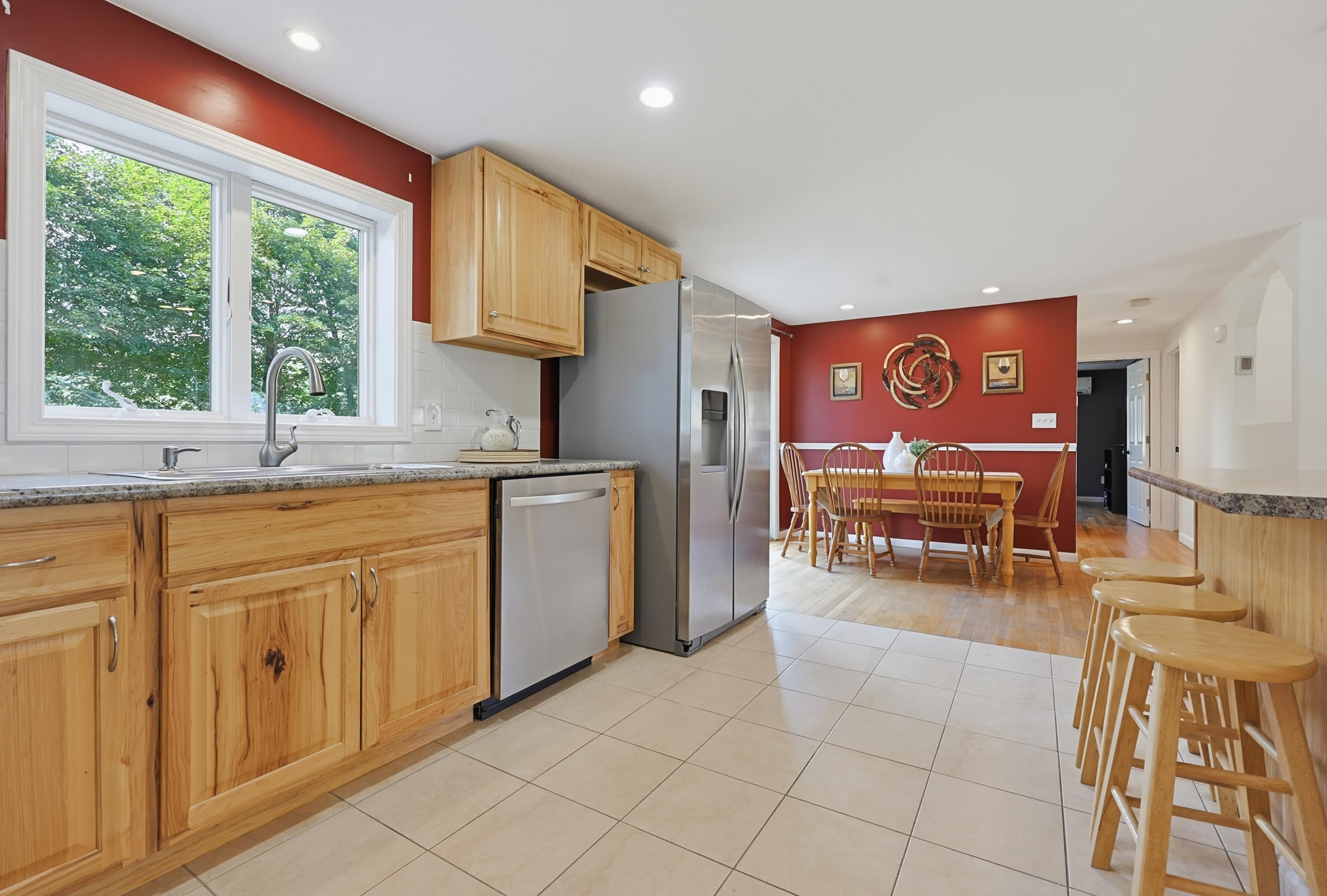 12 Olive Avenue Property Photo 15