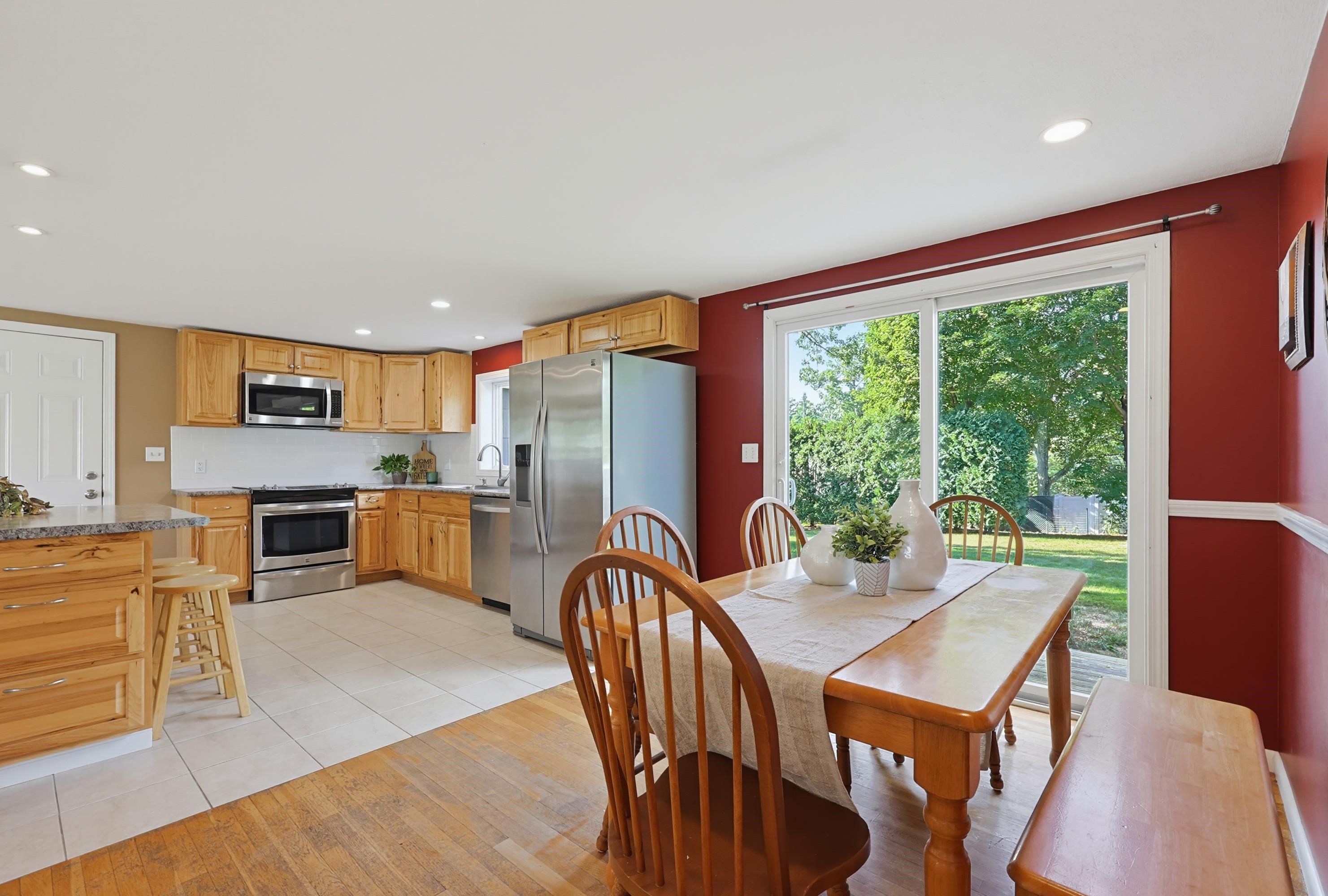 12 Olive Avenue Property Photo 16