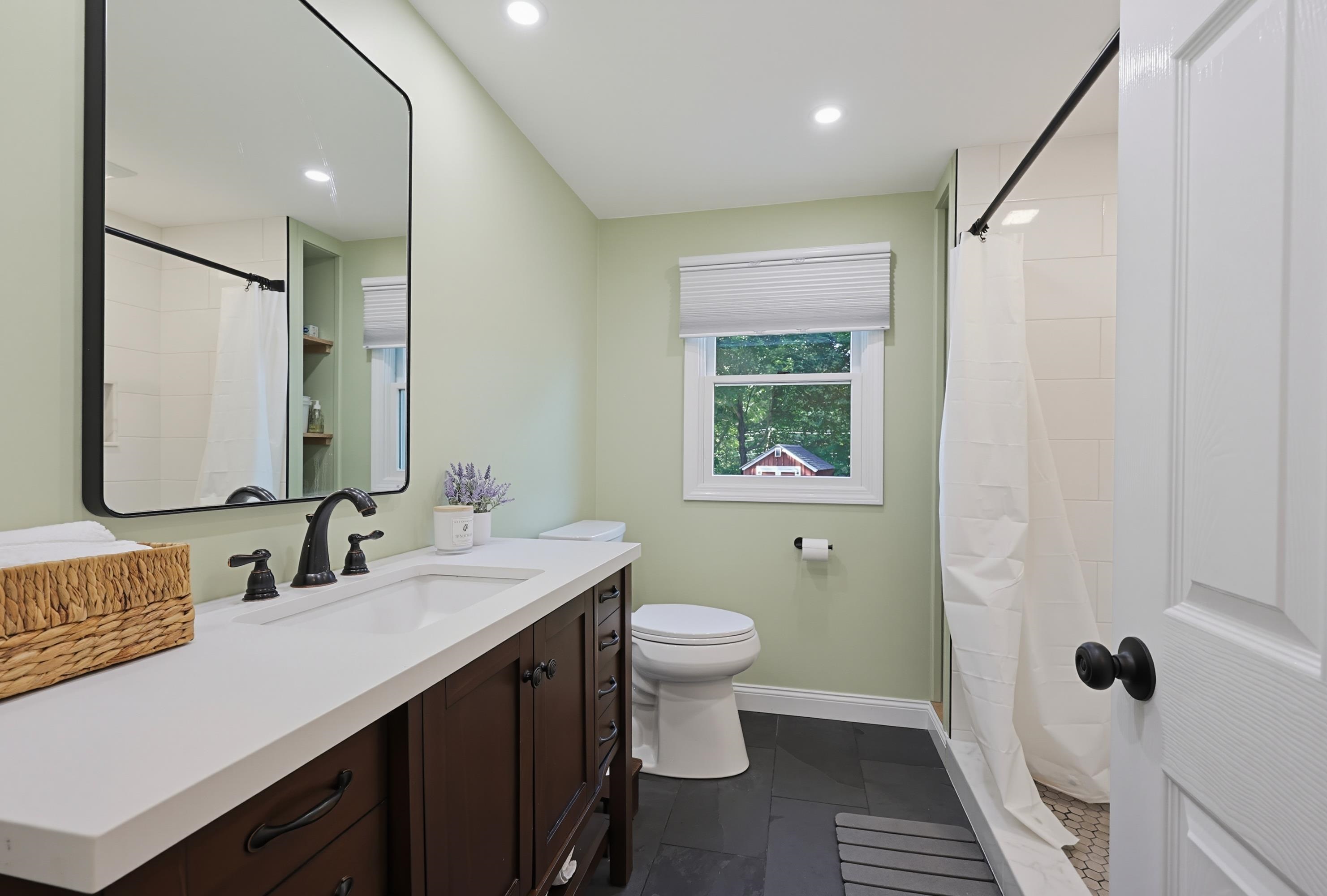 12 Olive Avenue Property Photo 23