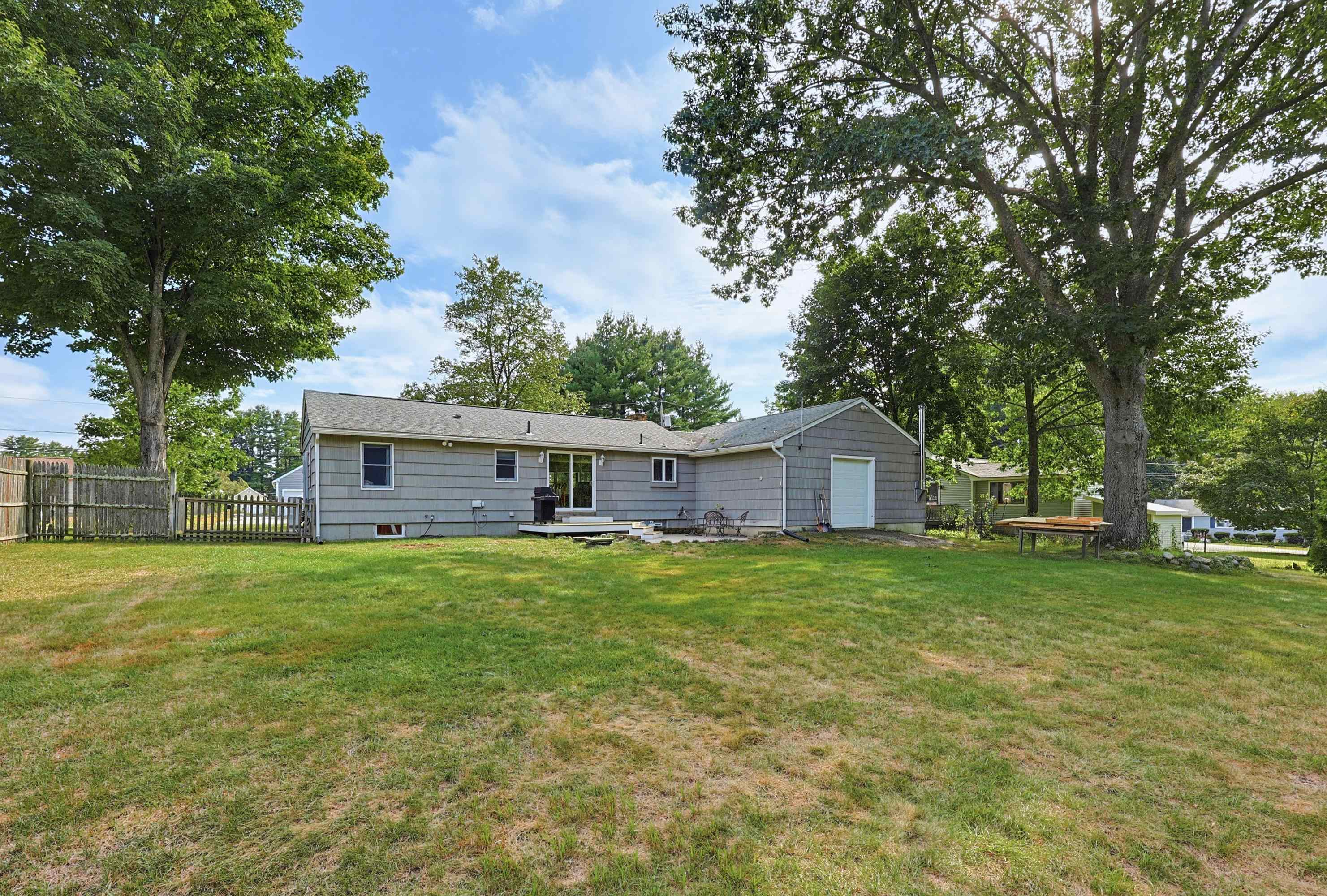 12 Olive Avenue Property Photo 33