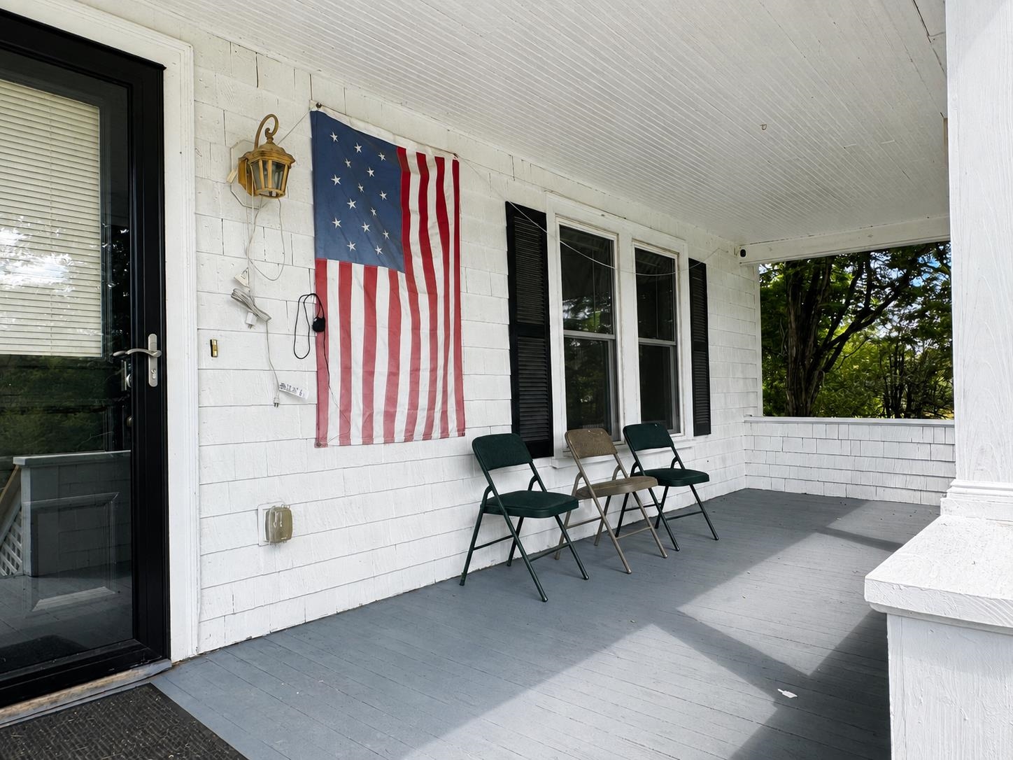16 Commercial Avenue Property Photo 3