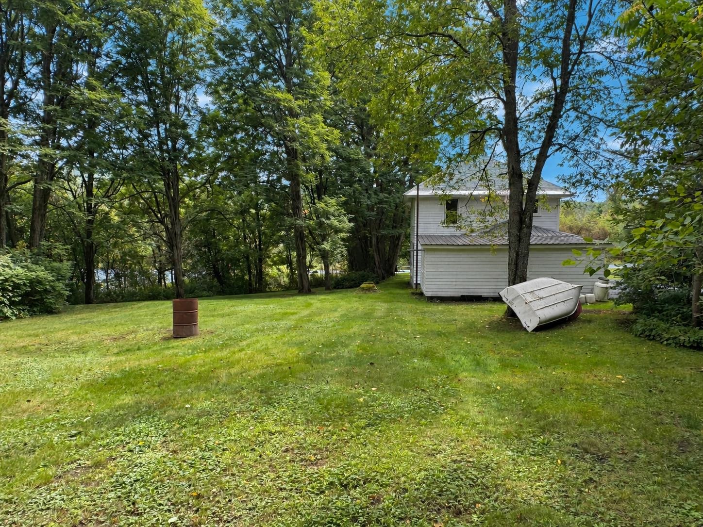 16 Commercial Avenue Property Photo 23