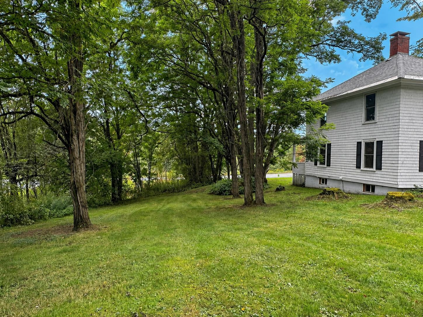 16 Commercial Avenue Property Photo 25