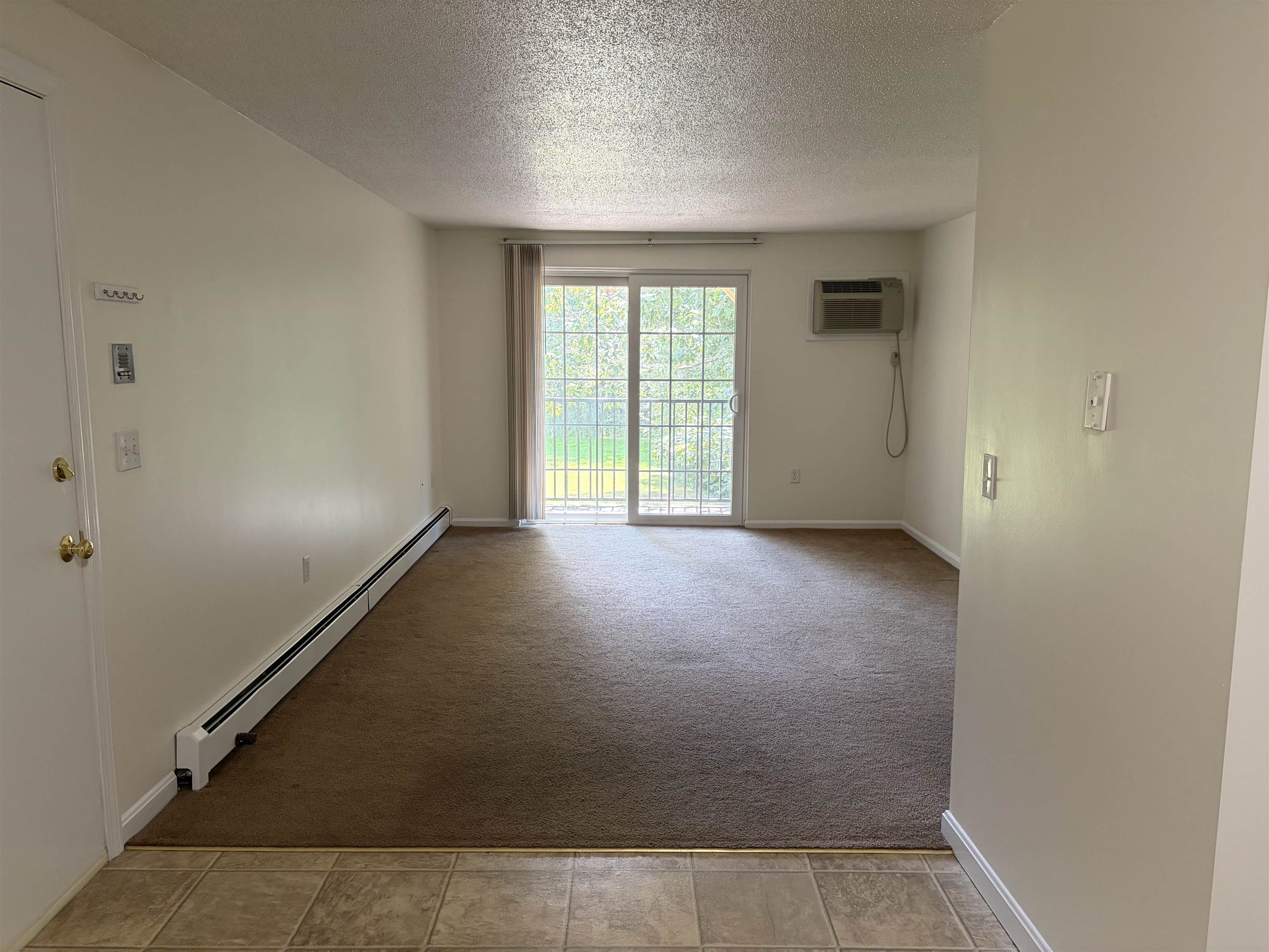 2108 White Cedar Boulevard Property Photo 3